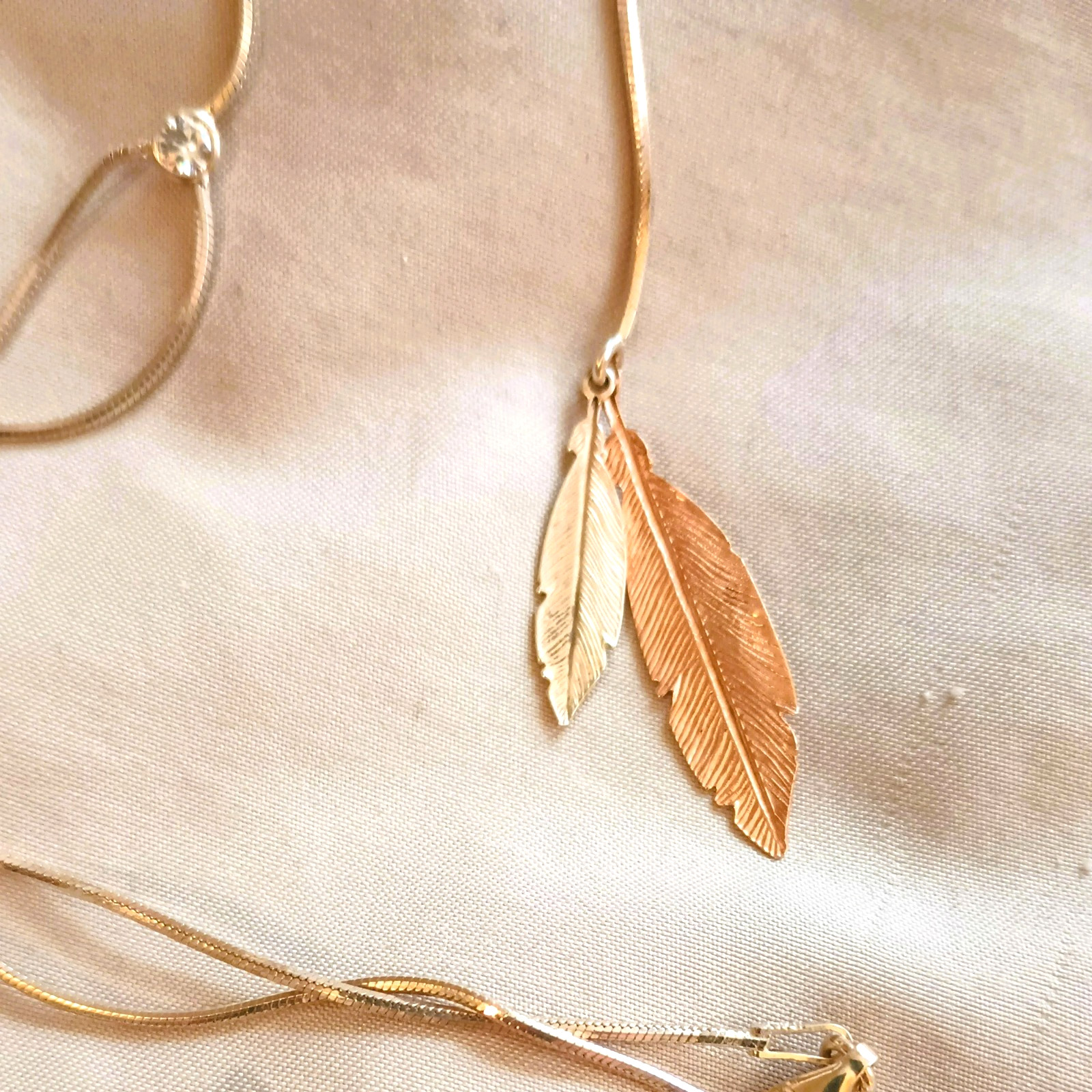 Dyadema Italy 925 Lariat Necklace 18″ Sterling Silver 2 Tone Leaves Tiny Crystal