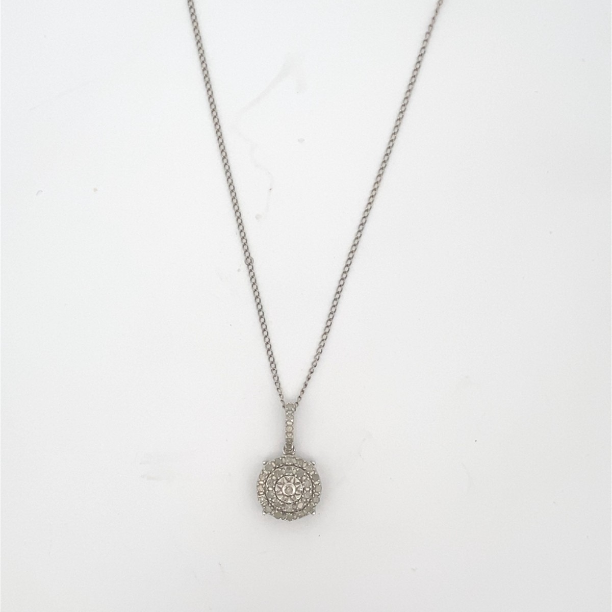 Sterling Silver diamond Cluster Circle Pendant Necklace – 19″ (C31030741)