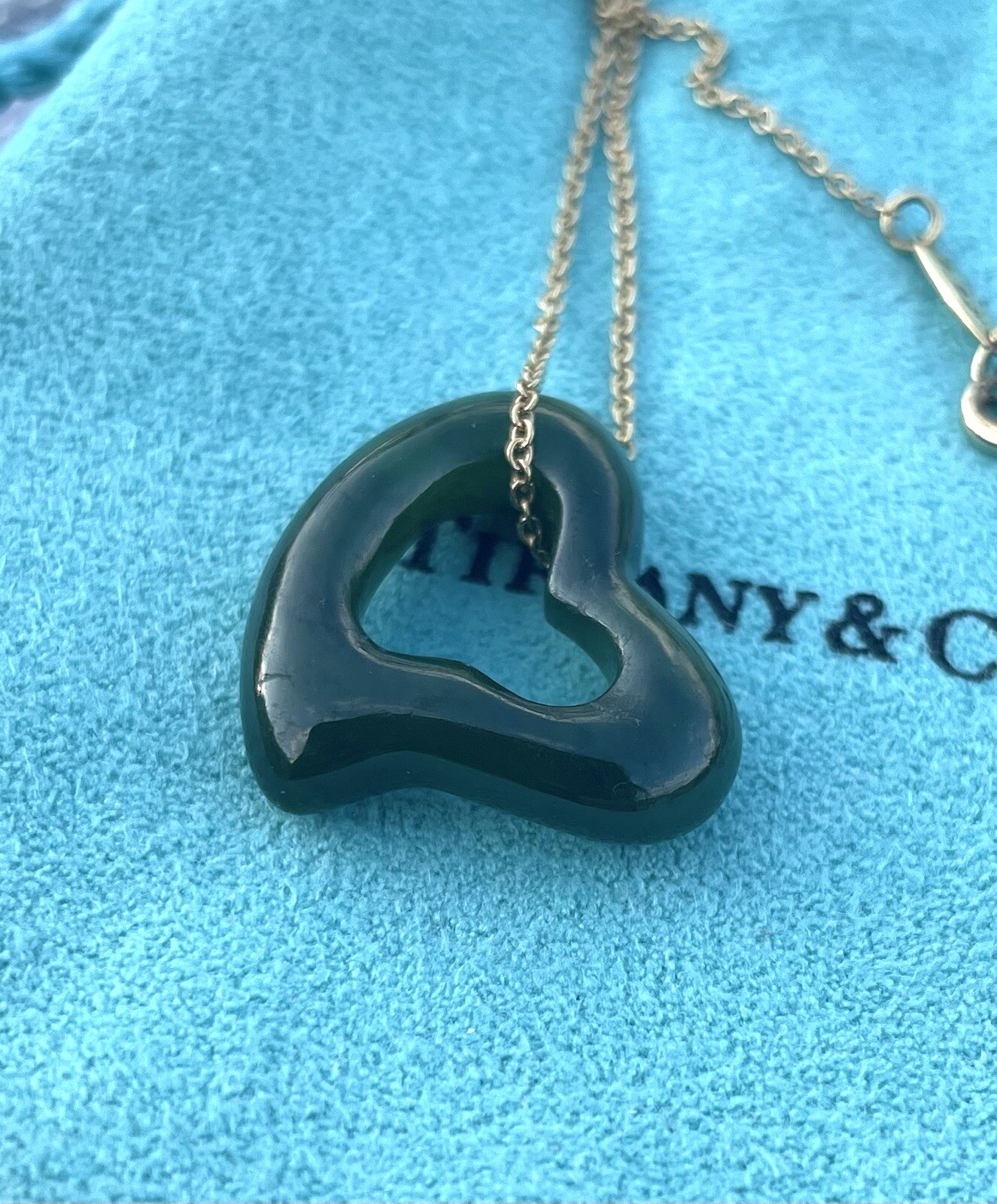 Tiffany & Co. 18k Gold LARGE Elsa Peretti Green Jade Open Heart Pendant Necklace