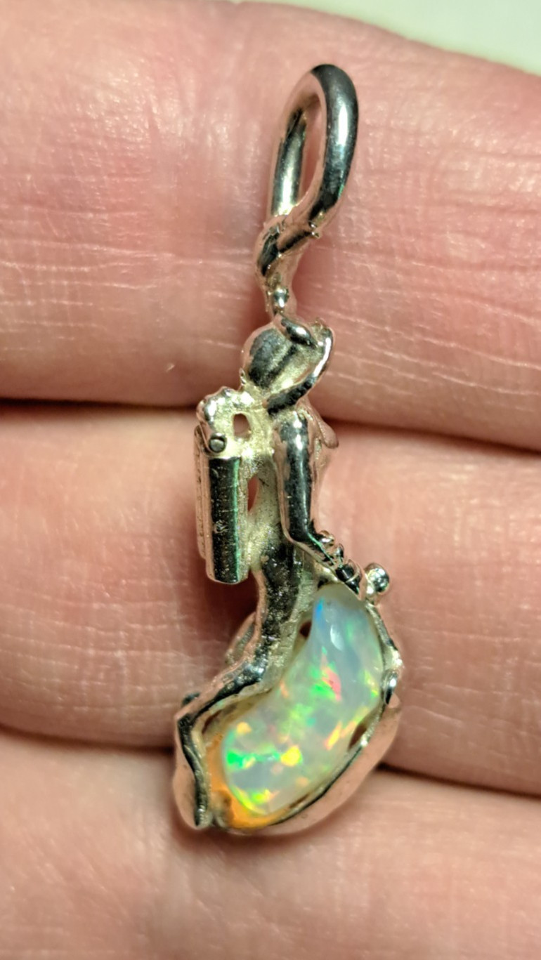 Unique Handmade 26ct Ethiopian Welo Opal Scuba Diver Pendant 925 Sterling Silver