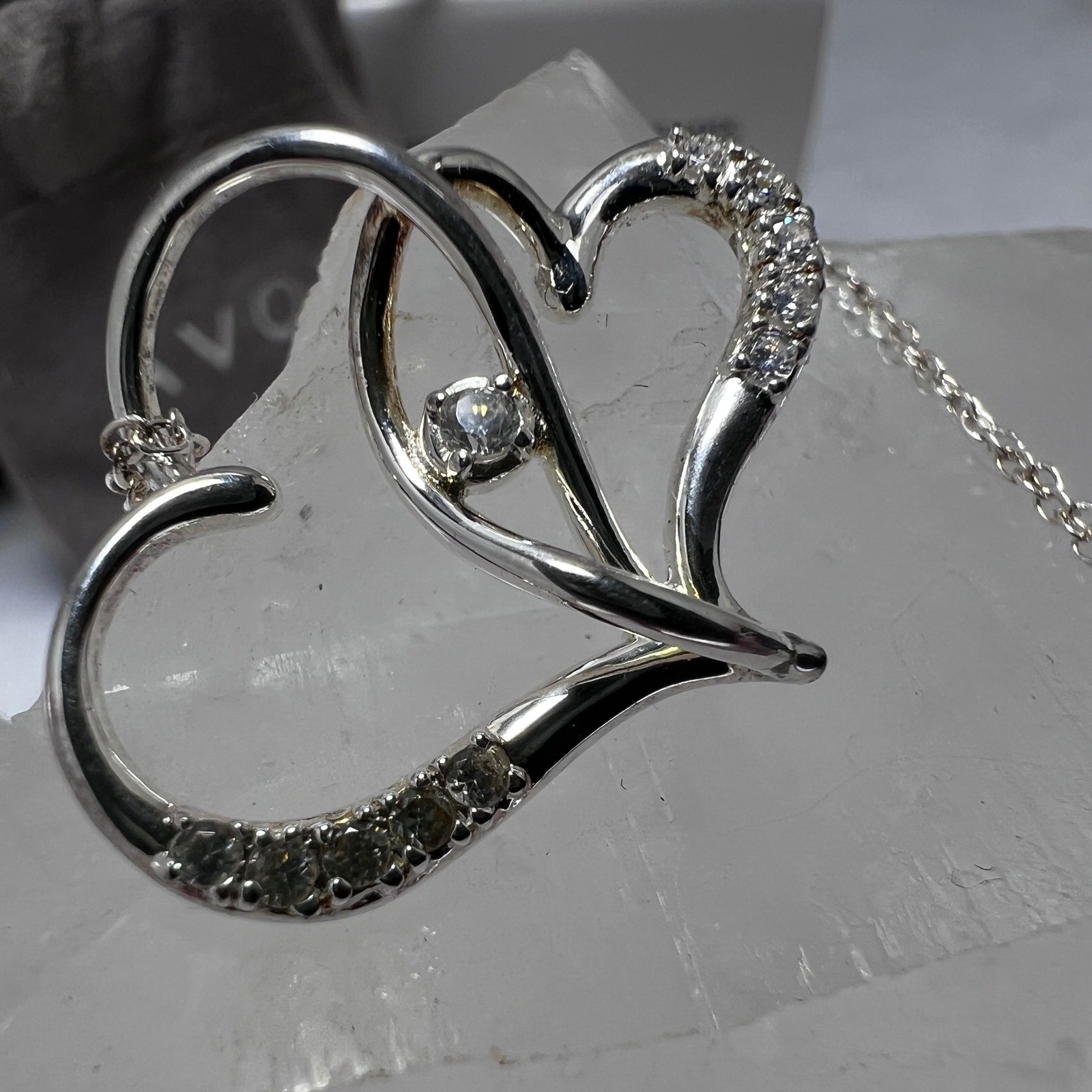 Avon Sterling Silver Intertwined Hearts Necklace Clear Stone Accents 925 Boxed