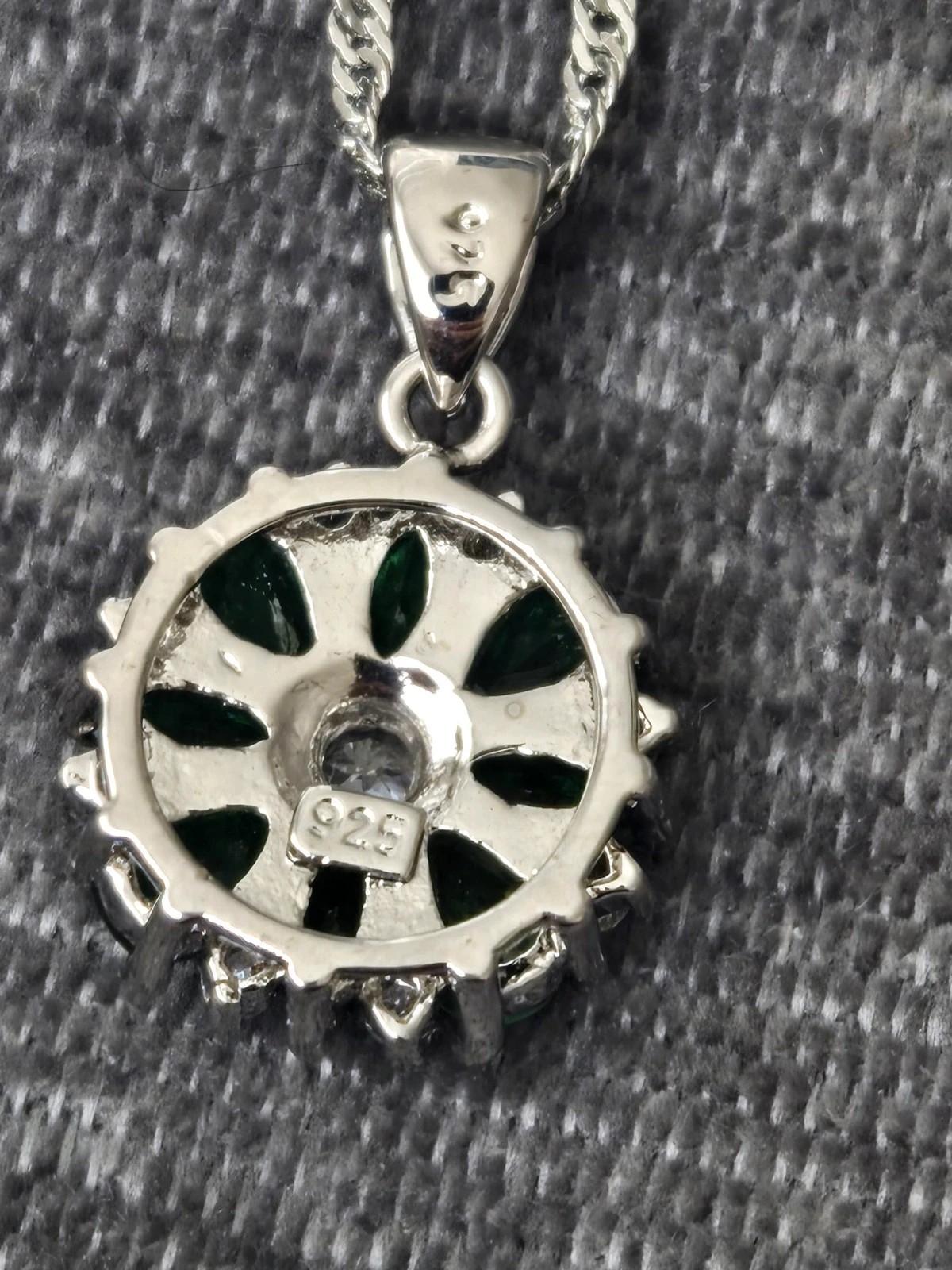 Sterling Silver Green & White Crystal Flower 18 Inch Necklace. UK Seller