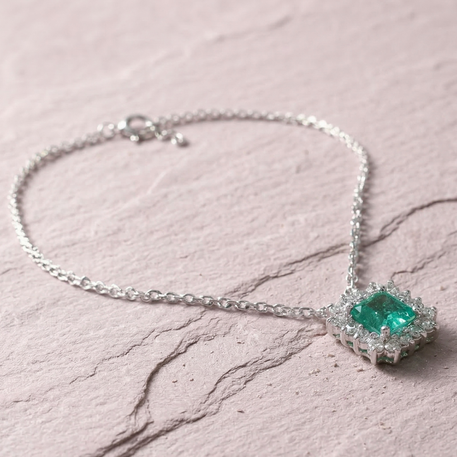 925 Sterling Silver Green Emerald & Moissanite Handmade Classic Pendant