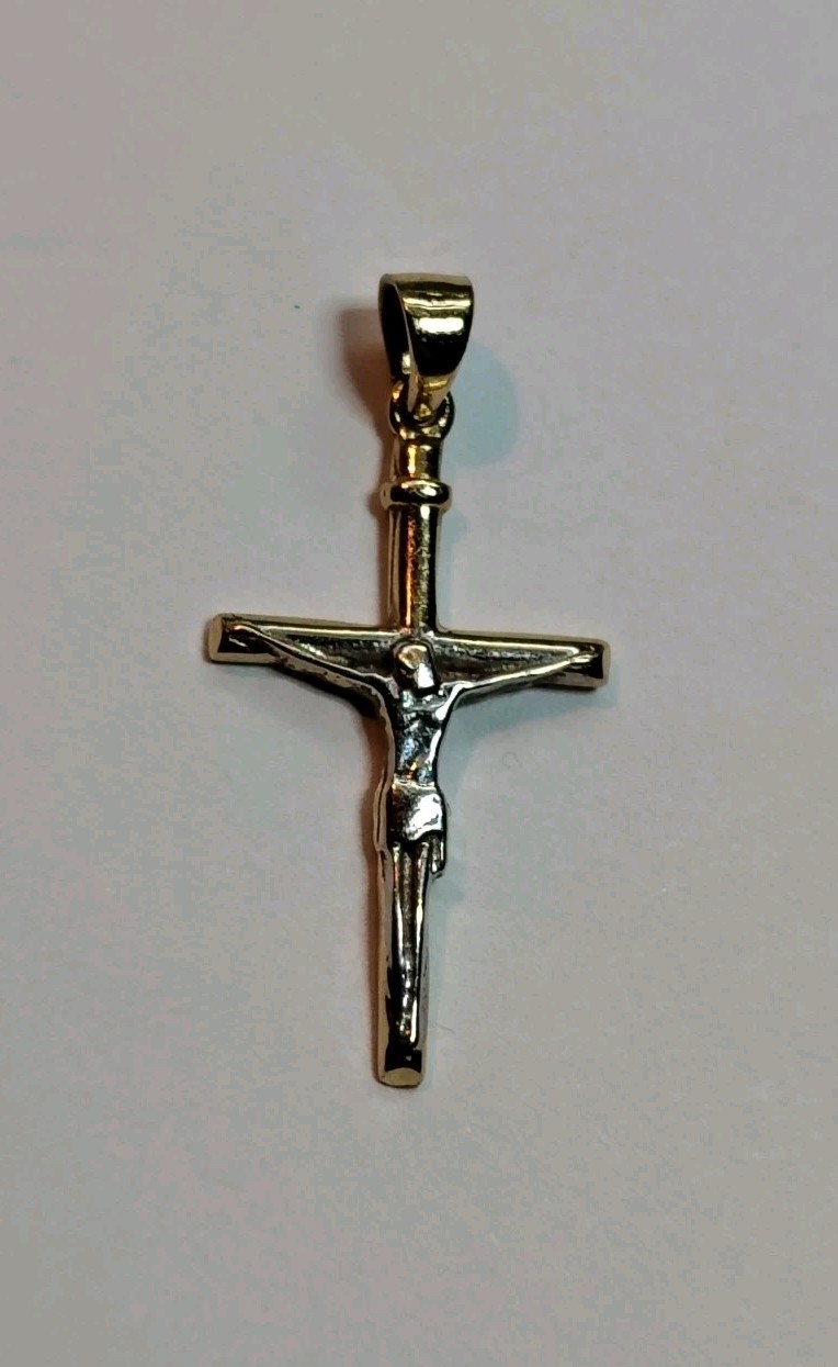 🌾14k Yellow & White Gold Cross Pendant ¾”