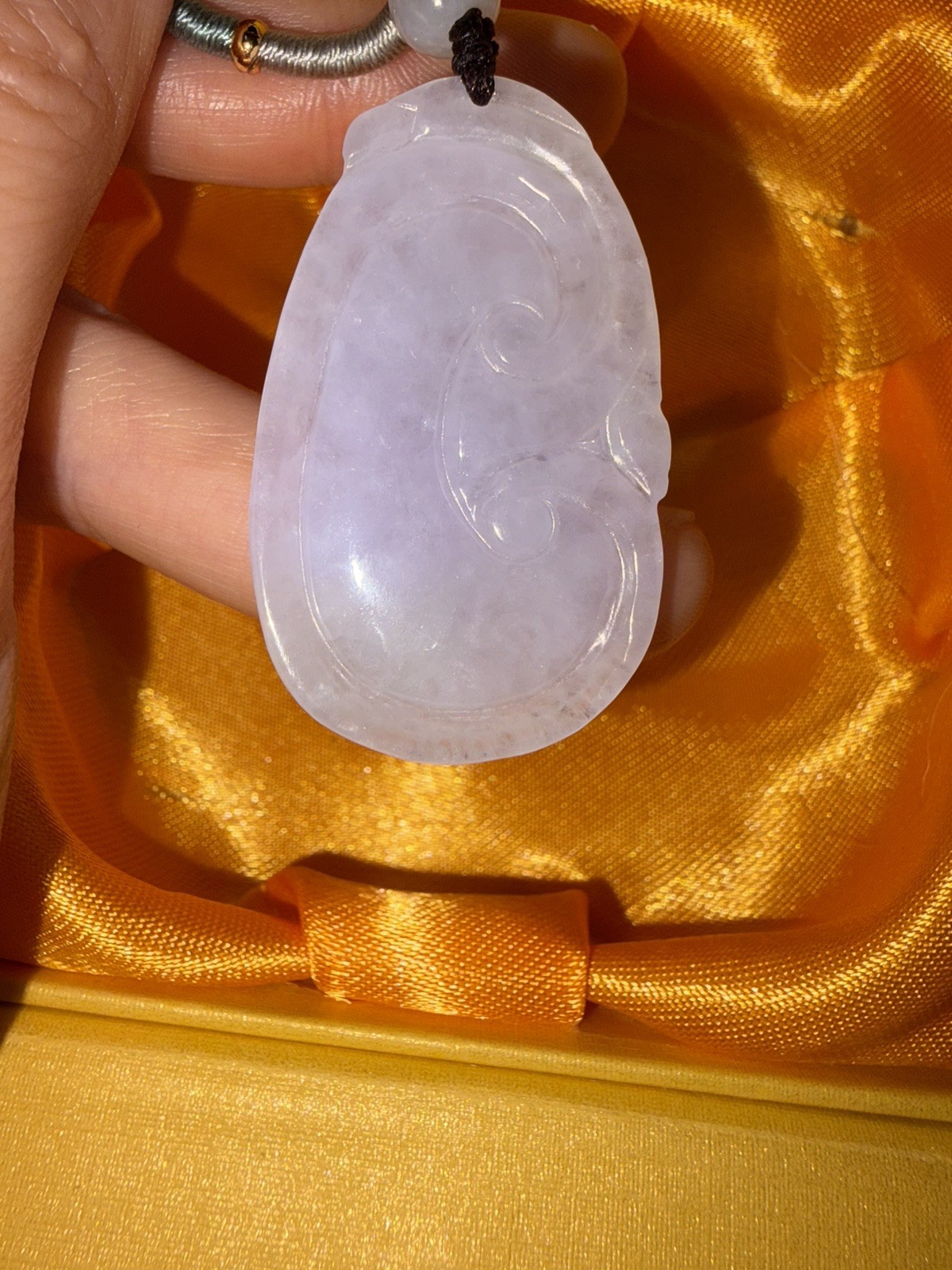 Untreated Burma Myanmar Grade A Jadeite LAVENDER Carved Ruyi纯天然翡翠A货水潤通透紫羅蘭如意 种水