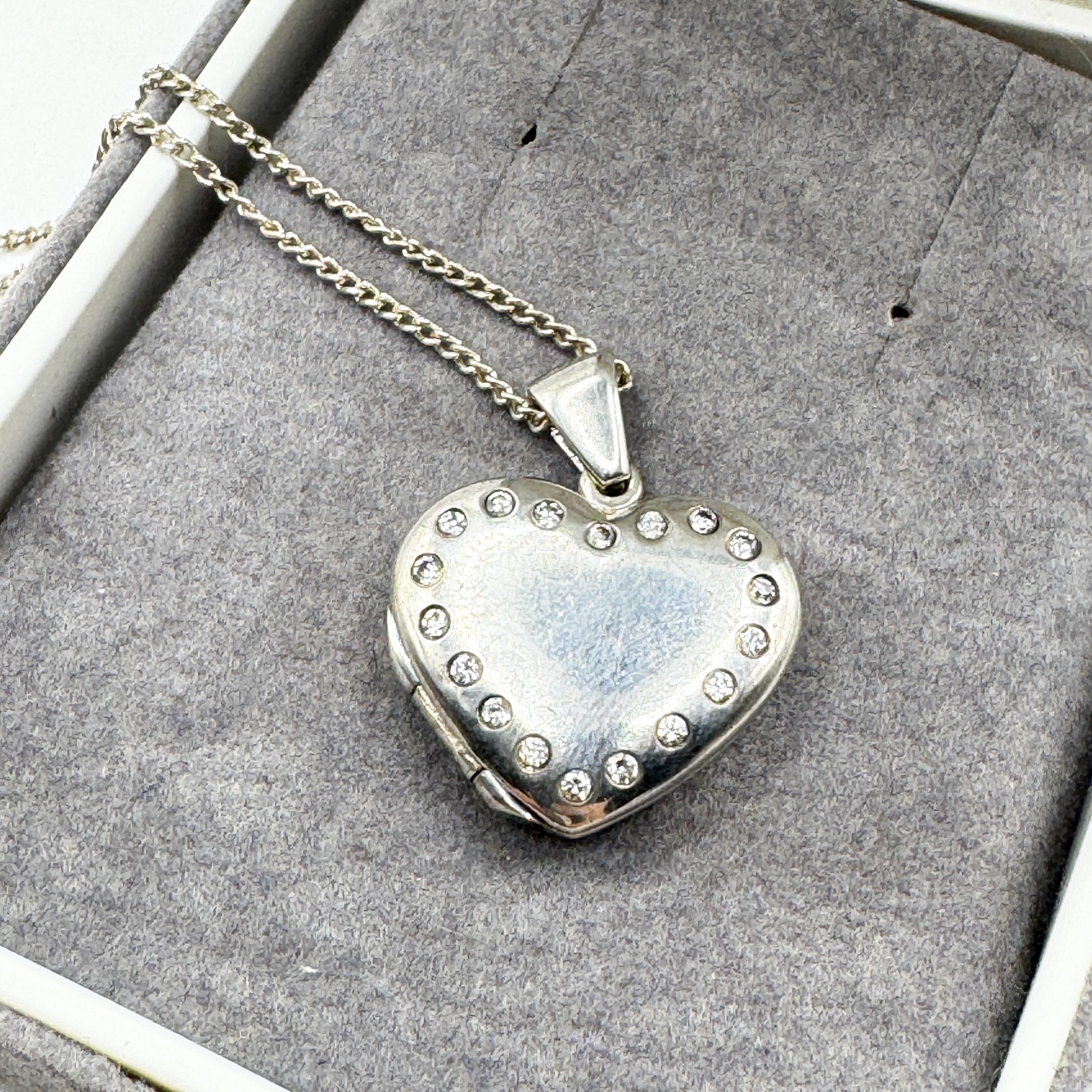 925 Sterling Silver Love Heart Photo Locket Pendant Necklace 40cm Curb Chain