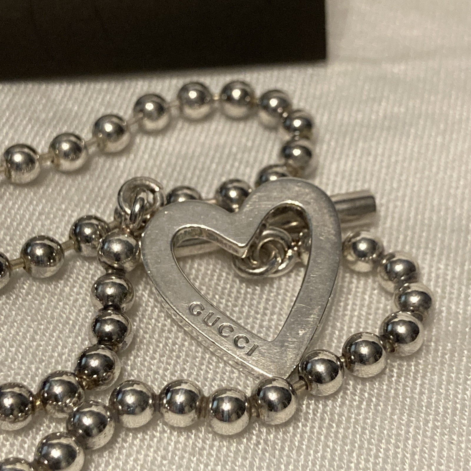 Genuine GUCCI Bead Heart Toggle Sterling Silver Boule Choker Necklace With Box