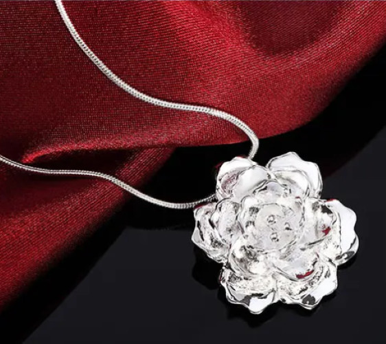 925 Sterling Silver Snake Chain Flower Pendant Necklace