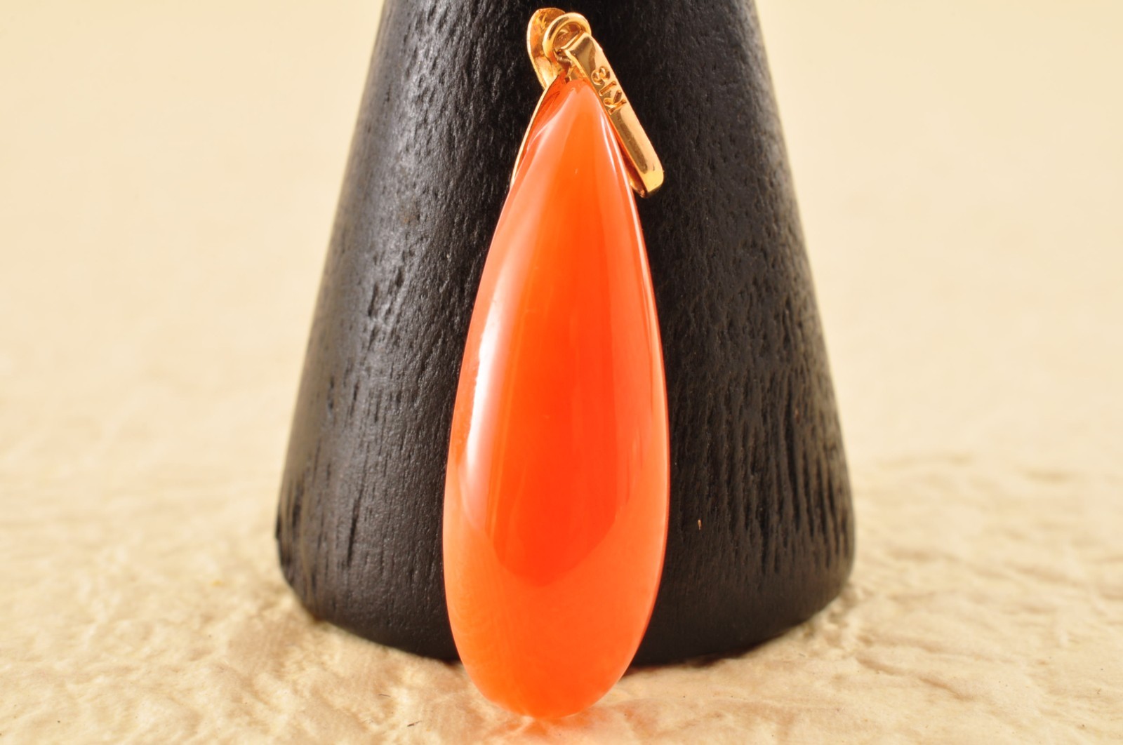 Certification 18k gold clasp salmon pink coral pendant top ( 23mm (0.9in) 8.0ct)
