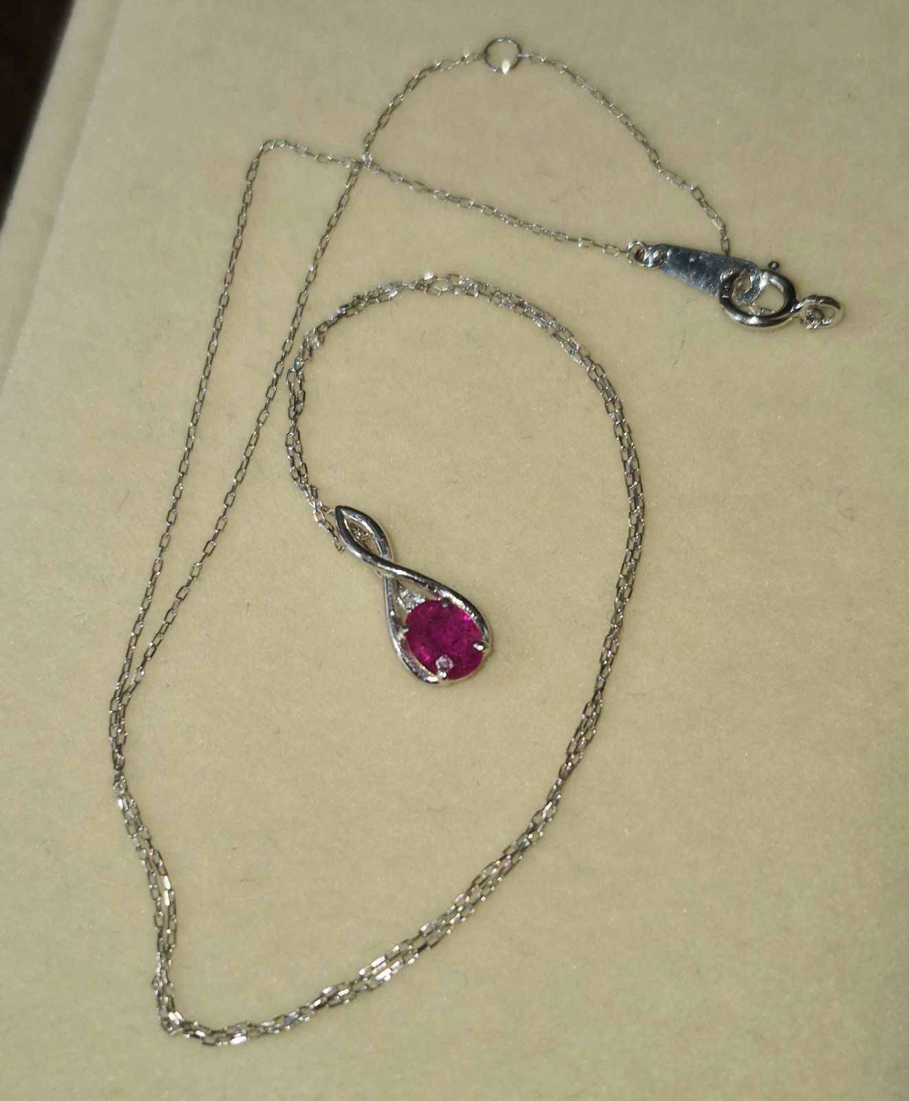 BEAUTIFUL 18k GOLD NATURAL RED RUBY & DIAMOND PENDANT 16″ NECKLACE W/CERTIFICATE