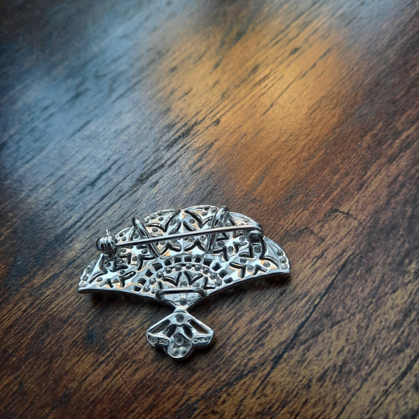 Sterling Silver Diamond Chip Fan Brooch Pin Necklace