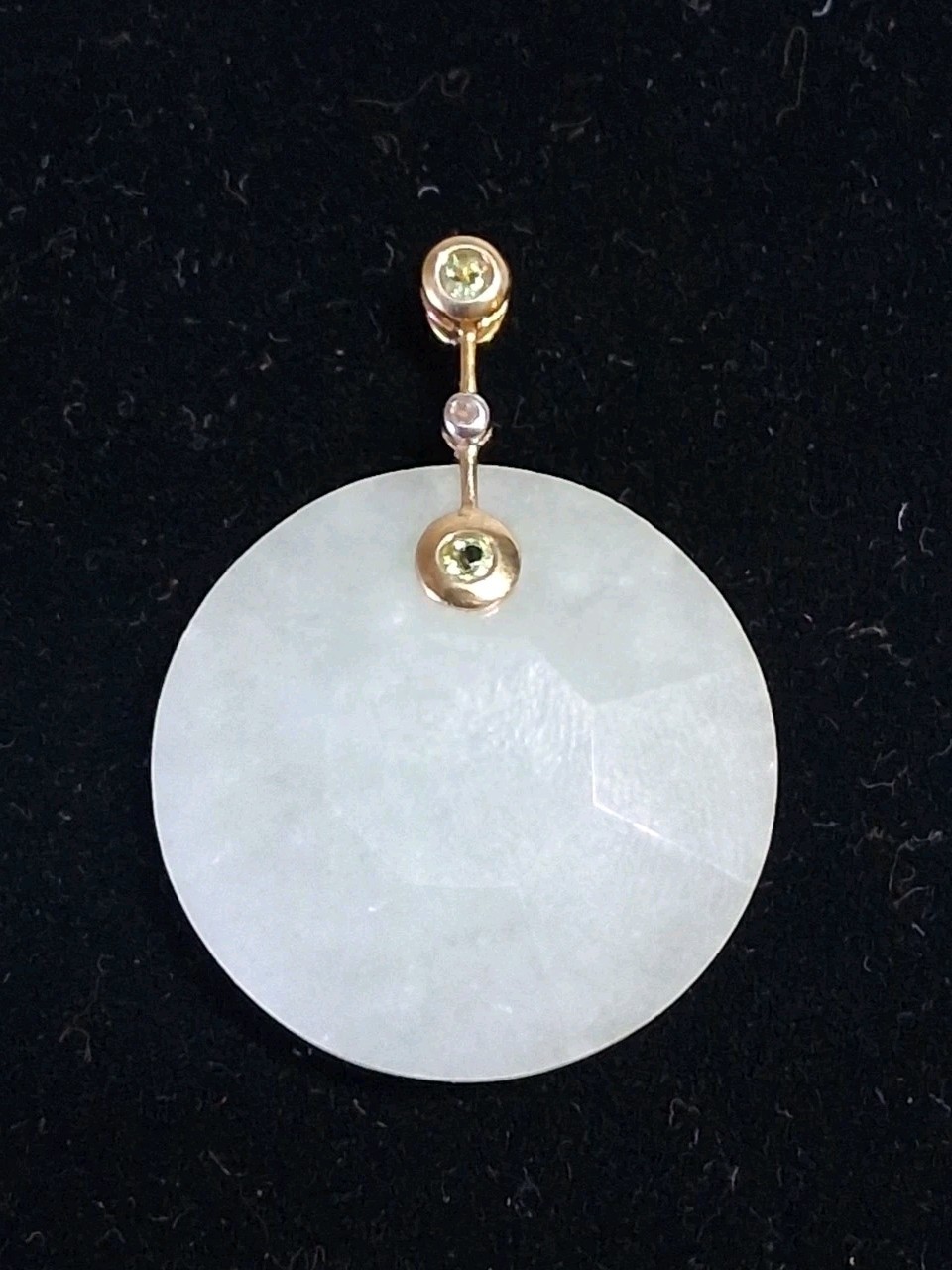 10K Yellow Gold Peridot And Diamond Jade Pendant Faceted