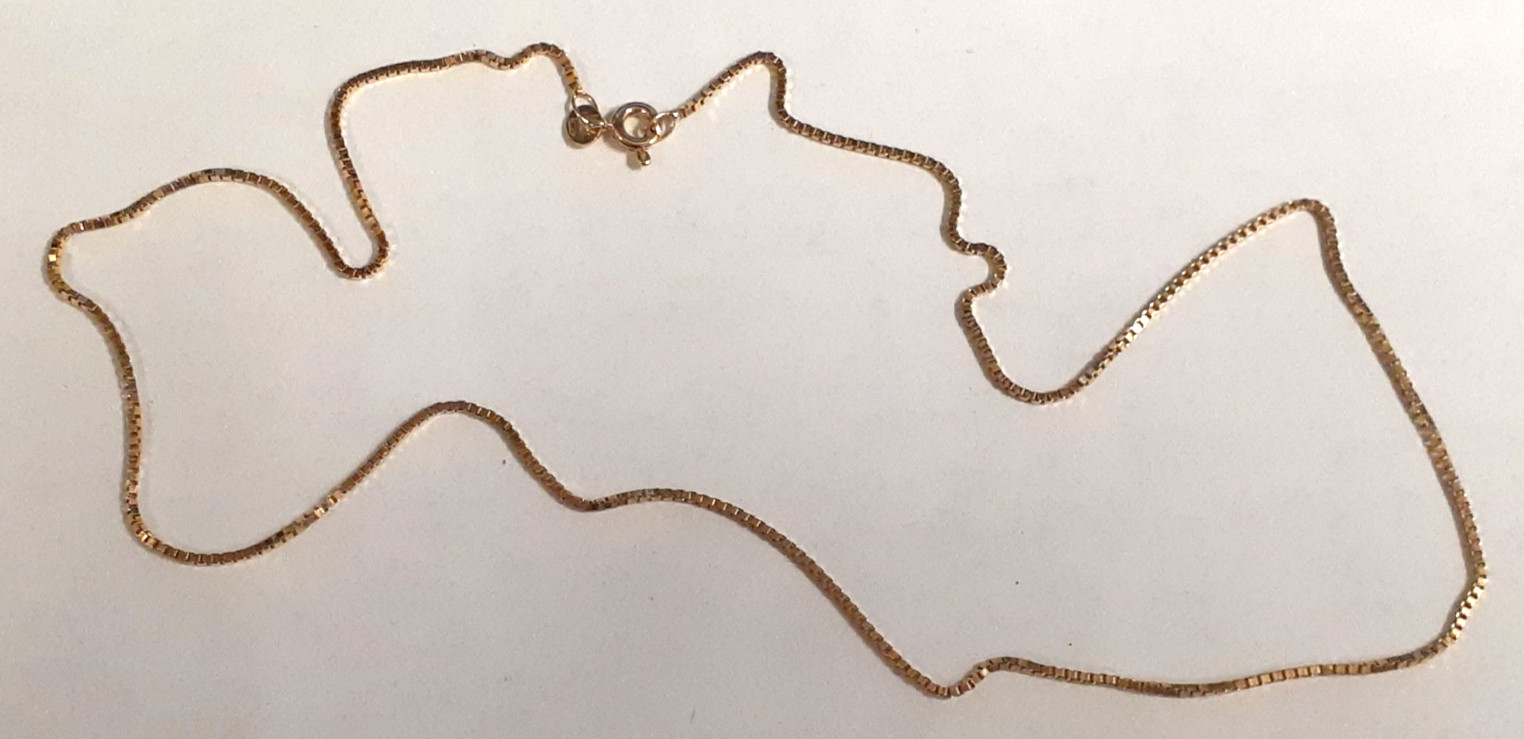 (RI4) 14k Yellow Gold Box Link Chain / Necklace (3.4 Grams) Size 18″