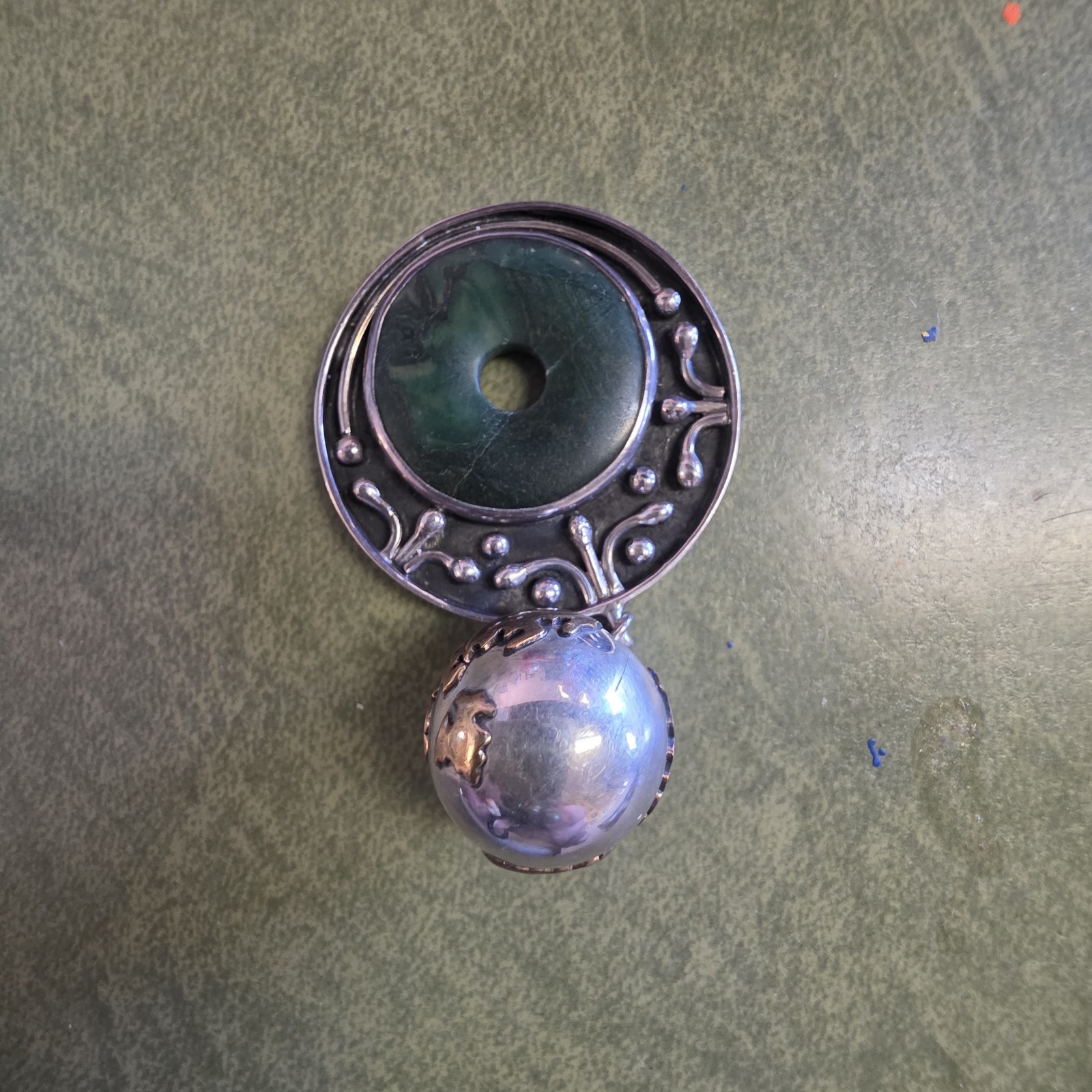 925 Nephrite Jade Sterling/brass Globe 75$