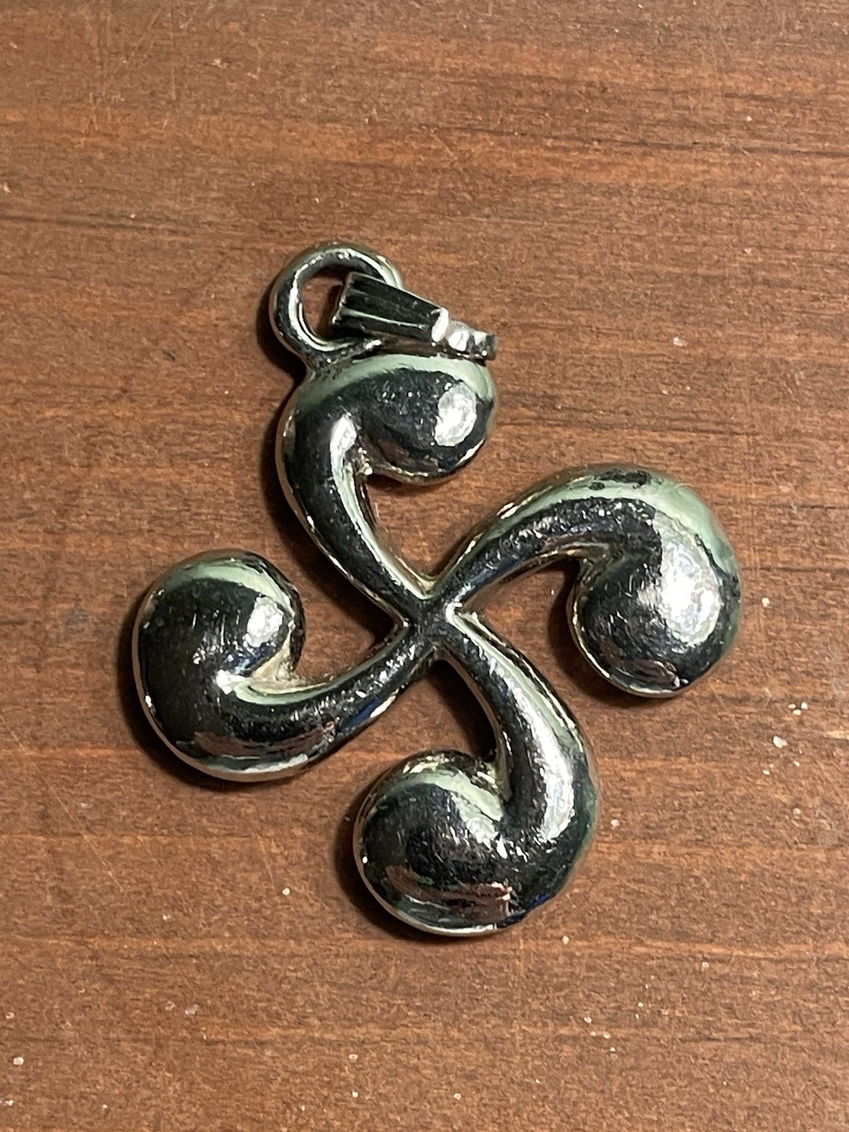 Vintage Silver Tone Asymmetrical Swirl Abstract Metal Pendant Charm