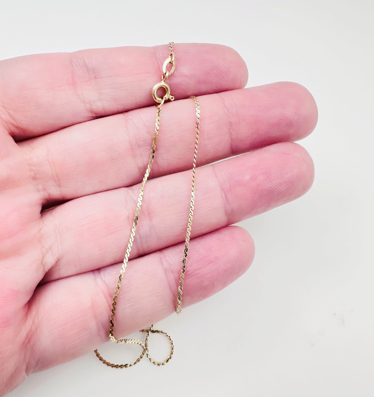 Solid 14K Yellow Gold Italian Serpentine Link Chain Necklace, 1mm, 15 1/4″, 1.5g