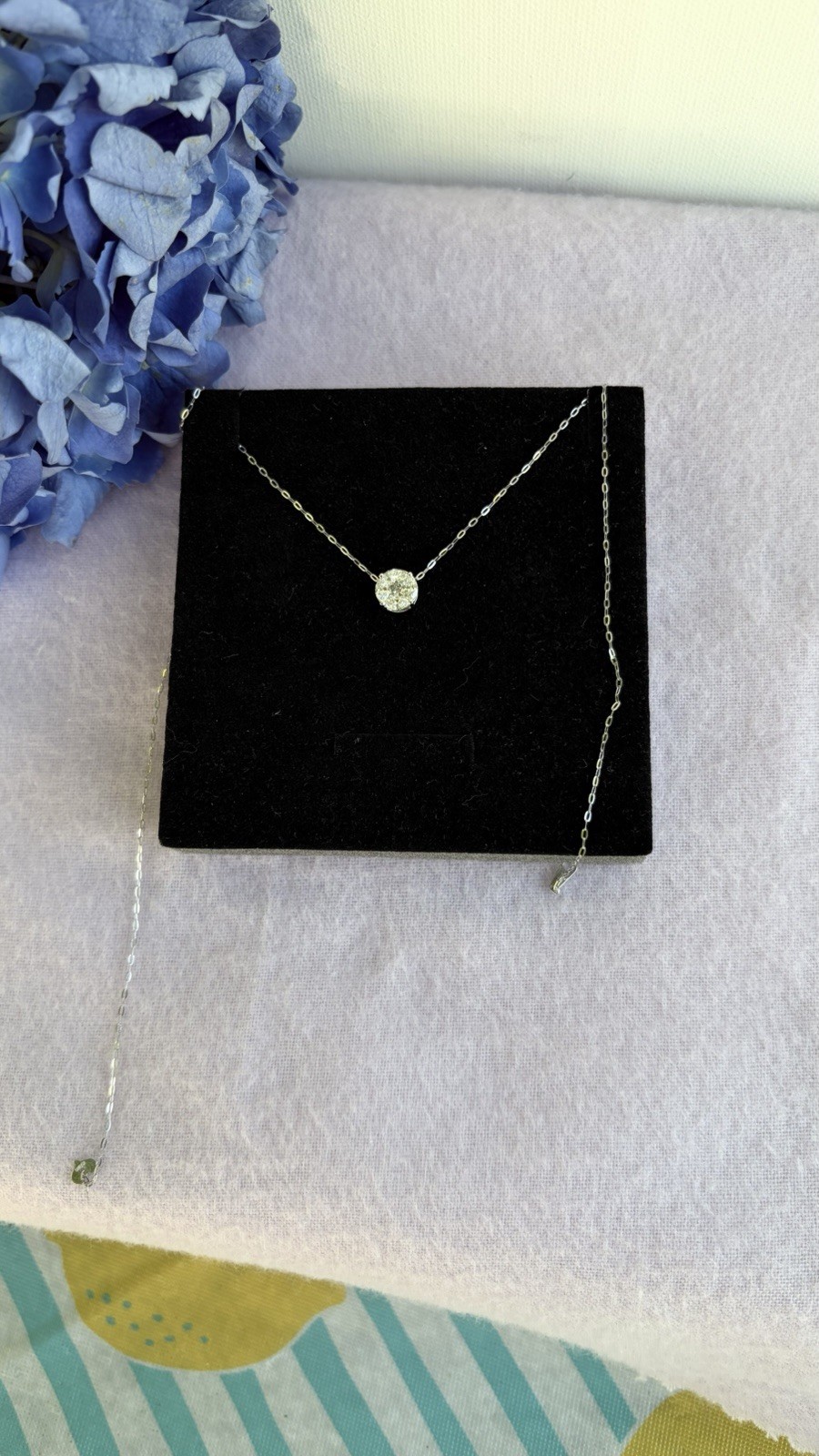 18K white gold Lab Grown Diamond Necklace with 0.50 carat diamond