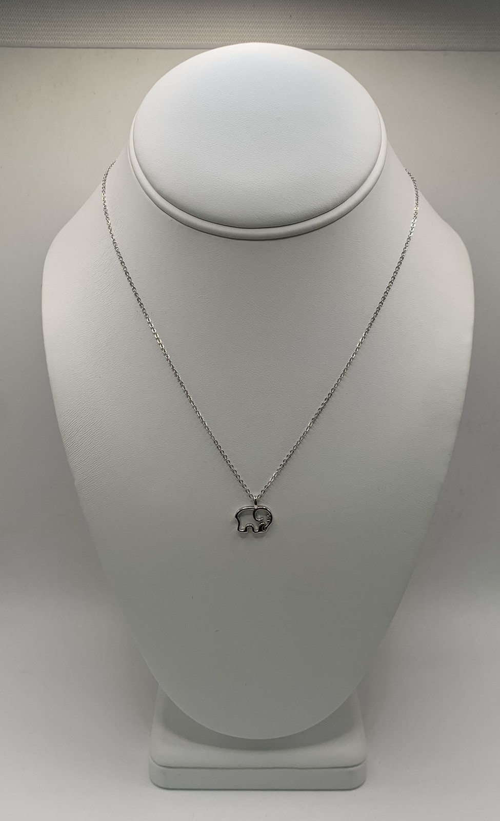 Sterling Silver 925 Elephant Pendant Necklace Outline Design 16-18 inch 2.7g