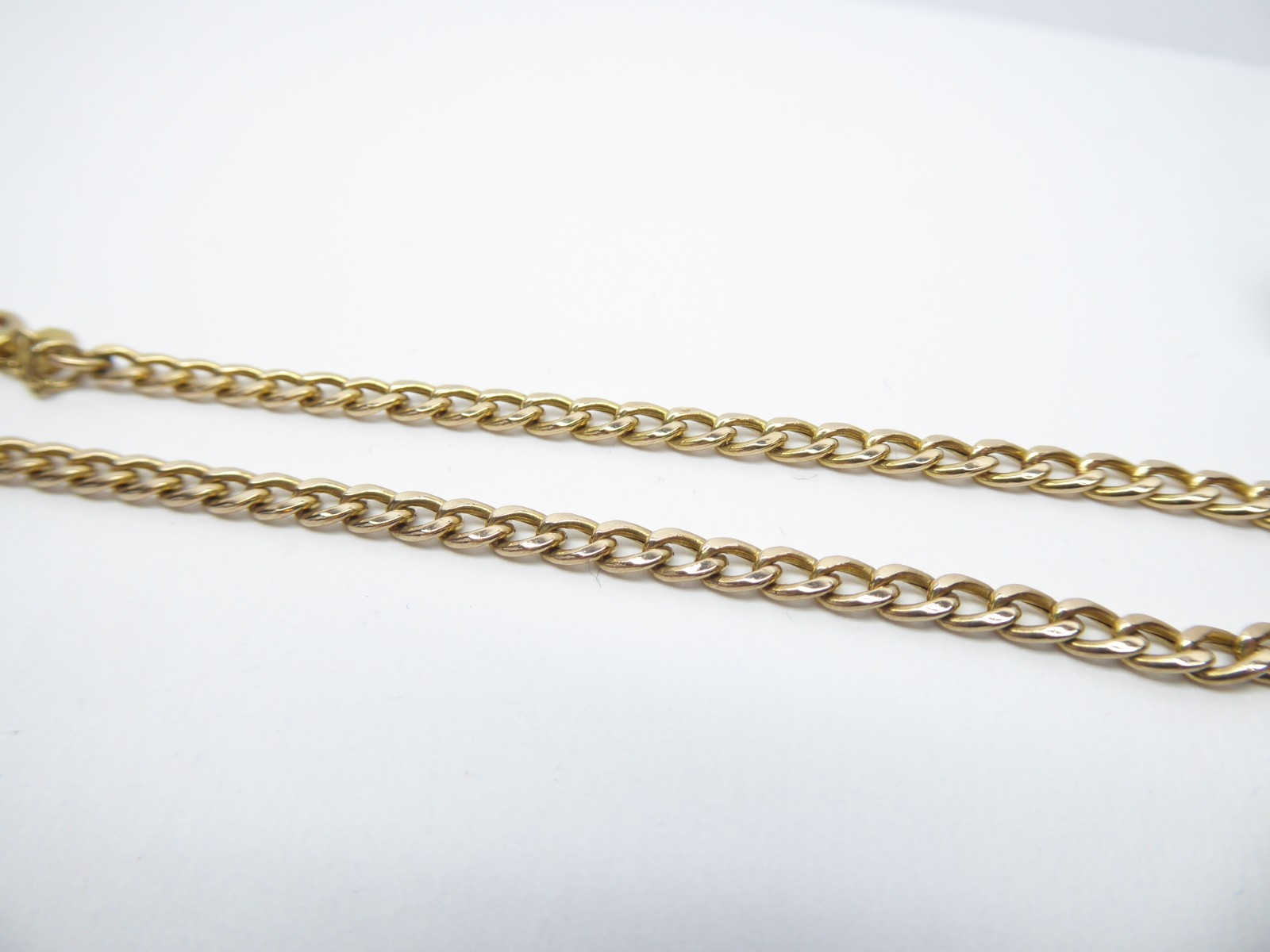 9ct Gold Curb Chain Link Hallmarked 6.7 grams 24” with gift box