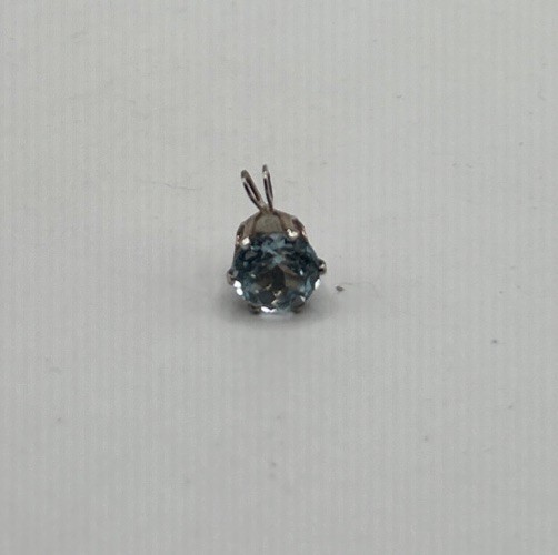LG Round 1ct Sky Blue Topaz Pendant Set In 10k Gold 6 Prong Set 6mm; 4.25g Total