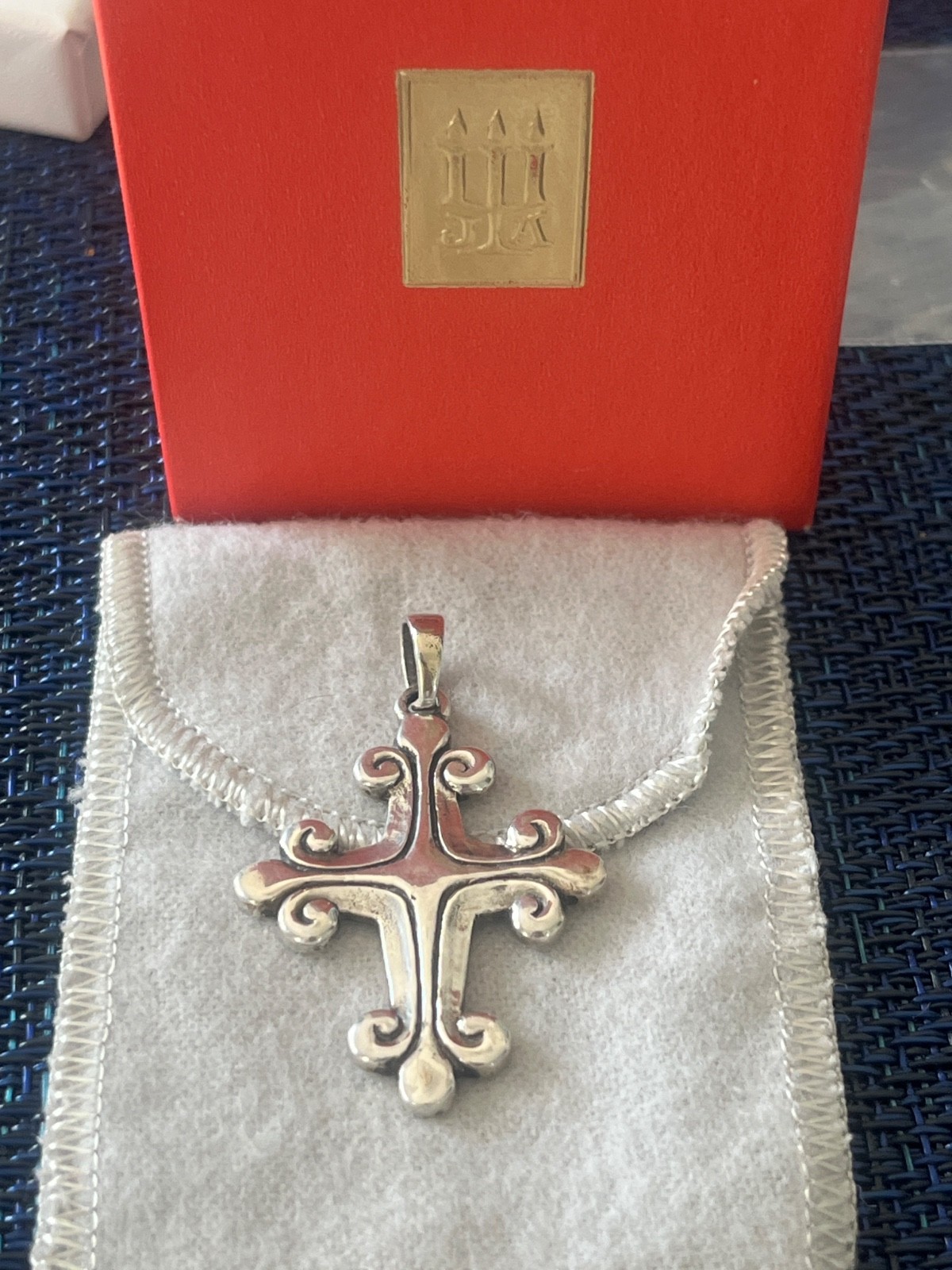 Retired James Avery Sterling Silver Cross- Large