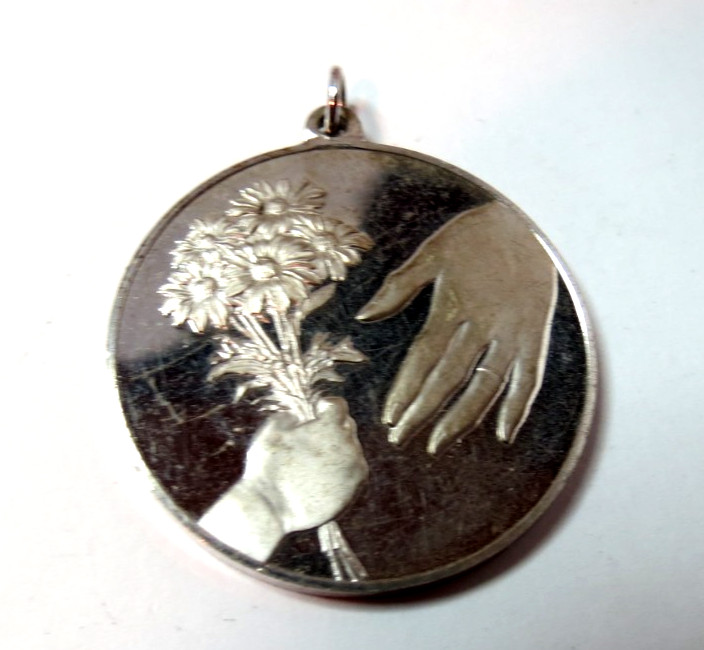 VTG 1973 MOTHER’S DAY LOVE 925 STERLING SILVER PENDANT FRANKLIN MINT 31MM 14gr