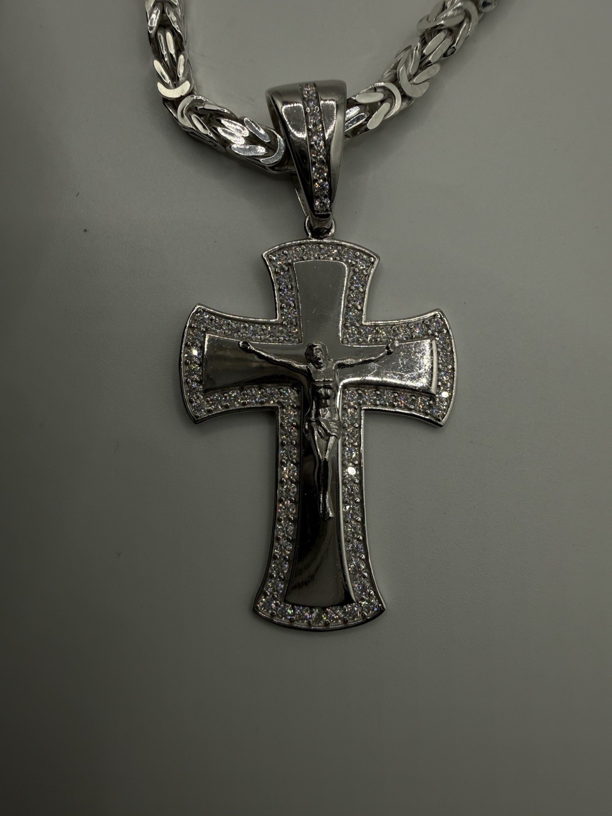 22” 4mm Sq Byzantine Sterling 925 W a Moissanite 925 Cross Pendant