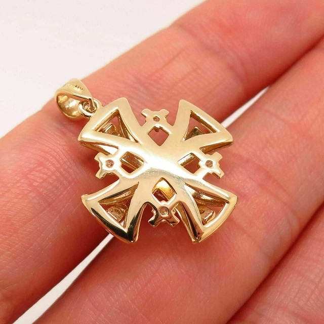 2Ct Round Cut Moissanite Cross Pendant Necklace 14K Yellow Gold Plated