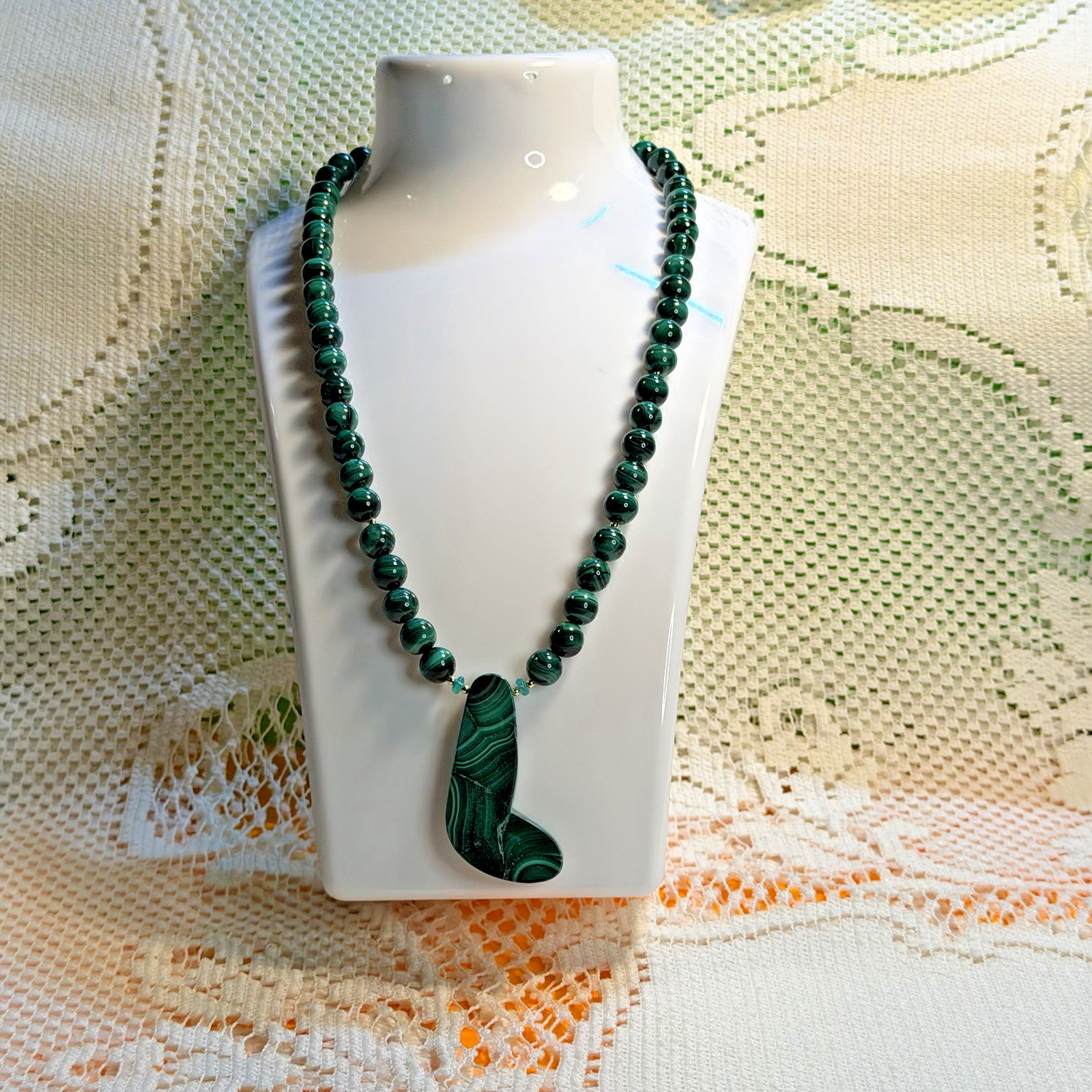 NATURAL EARTHY GREEN CURVED CRESCENT MALACHITE ARTISAN NECKLACE EARRING SET