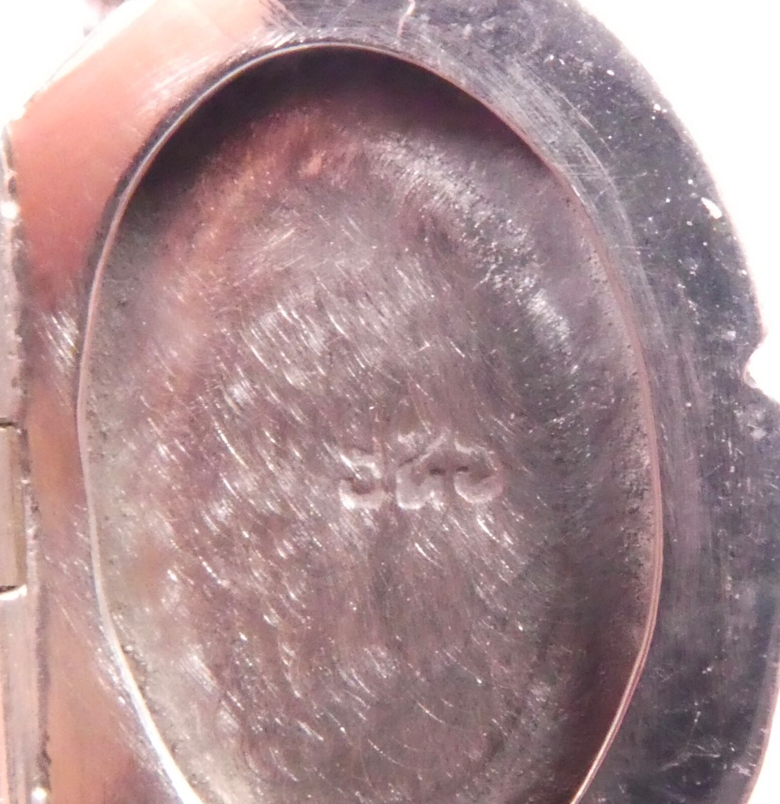 Oval Locket Pendant Chased Flat Design Double Sided 925 Sterling Silver 2.7g