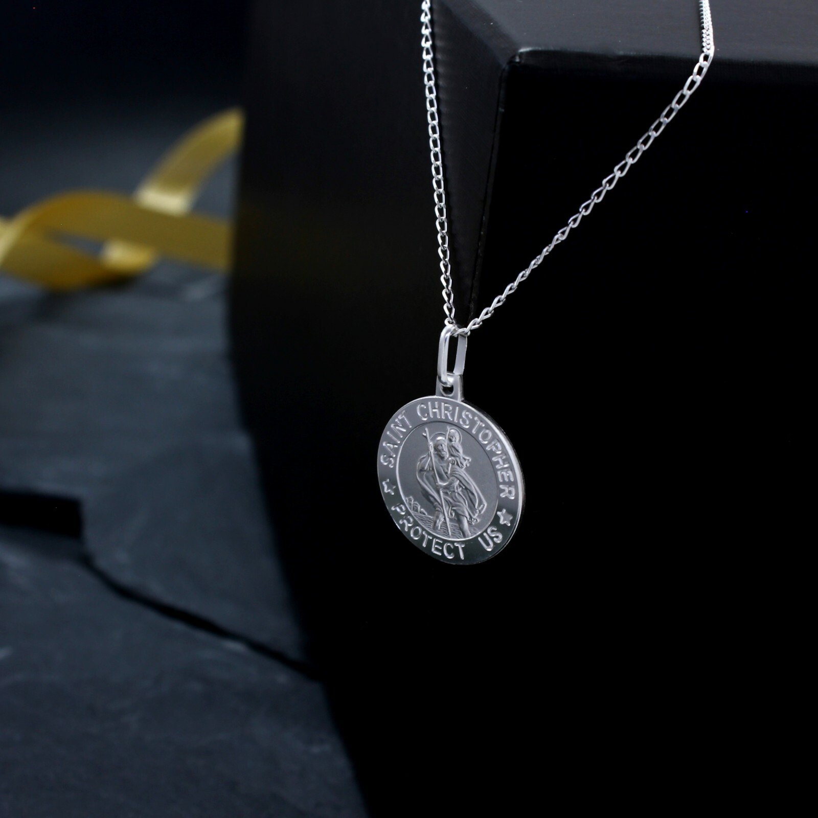 Sterling Silver St Christopher Necklace with 18″ Chain and Jewellery Gift Box