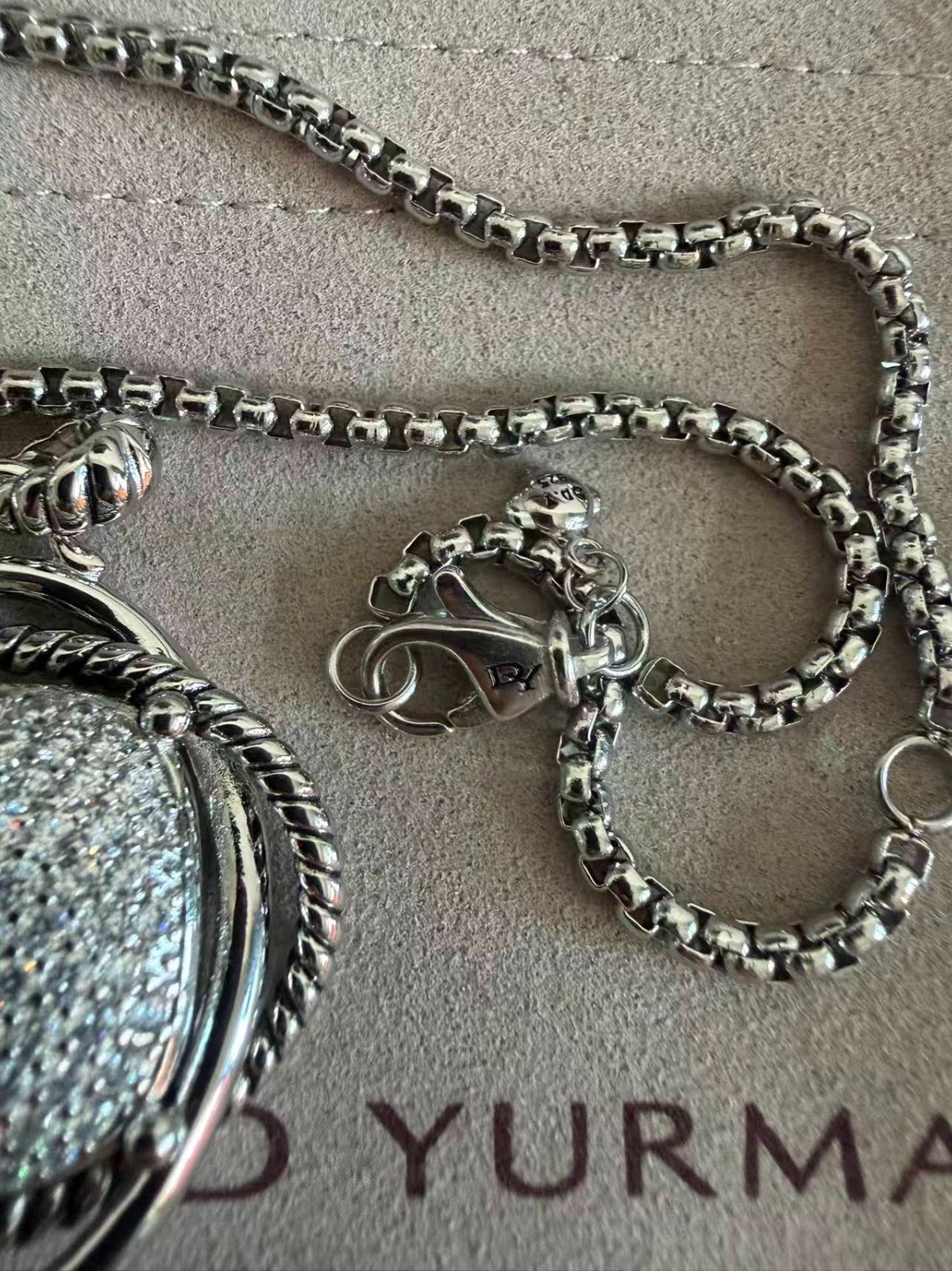 David Yurman 925 Sterling Silver 32mm Infinity 18″ Necklace with Diamonds