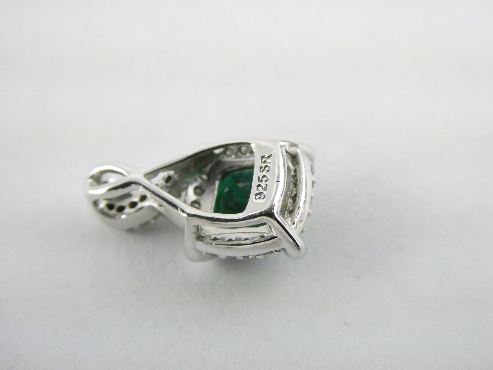 SR Designer Sterling Silver Lab Created Emerald and Diamond Pendant 1.4g 5/8 In