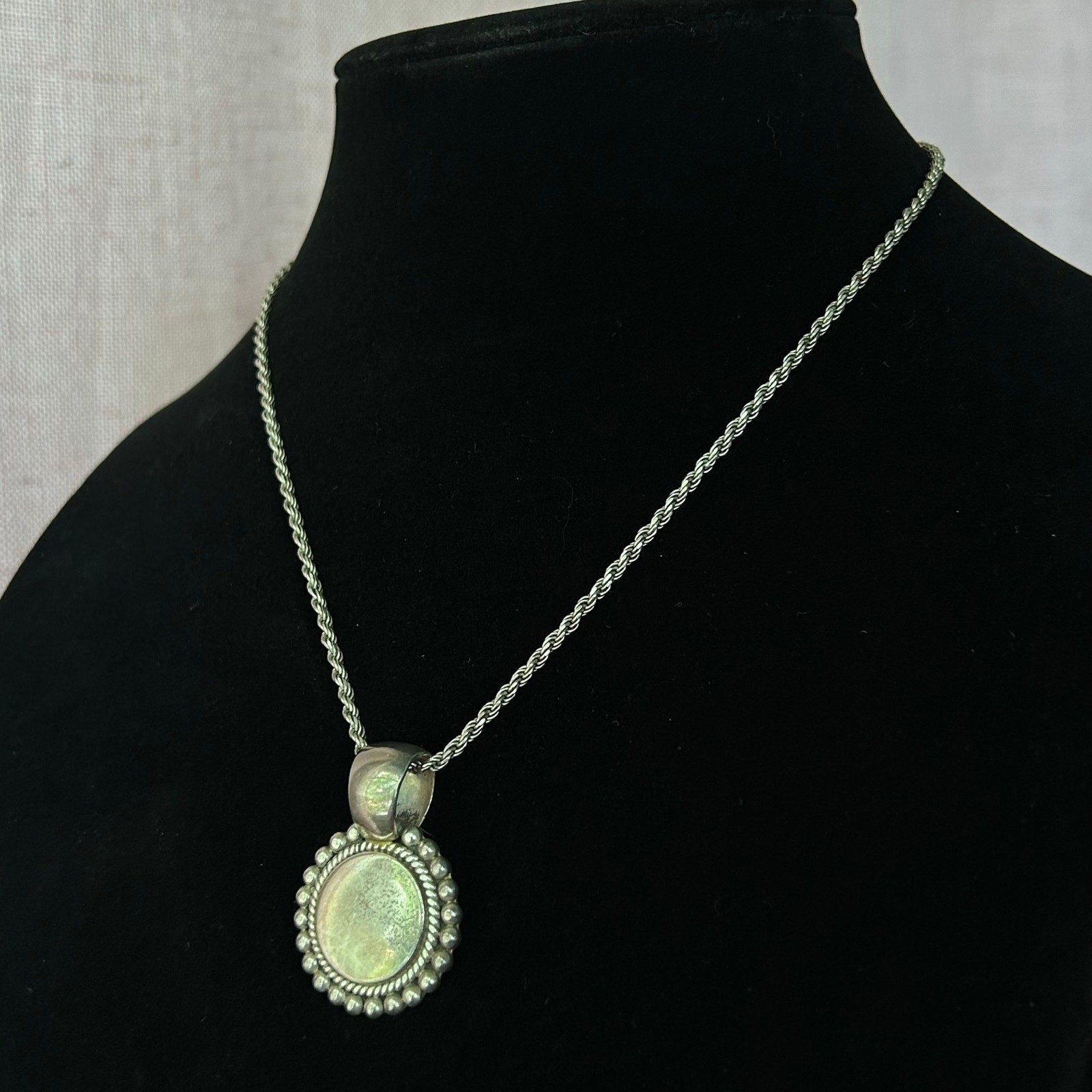 Vintage 925 Sterling Silver Necklace With 1.5″ Circle Pendant for Carving