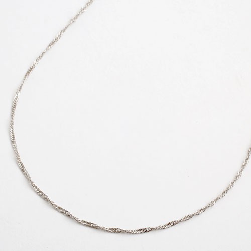 Pt999 Solid Platinum 0.9mm Singapore Chain Necklace 17.75″ Japan Mint HallMark