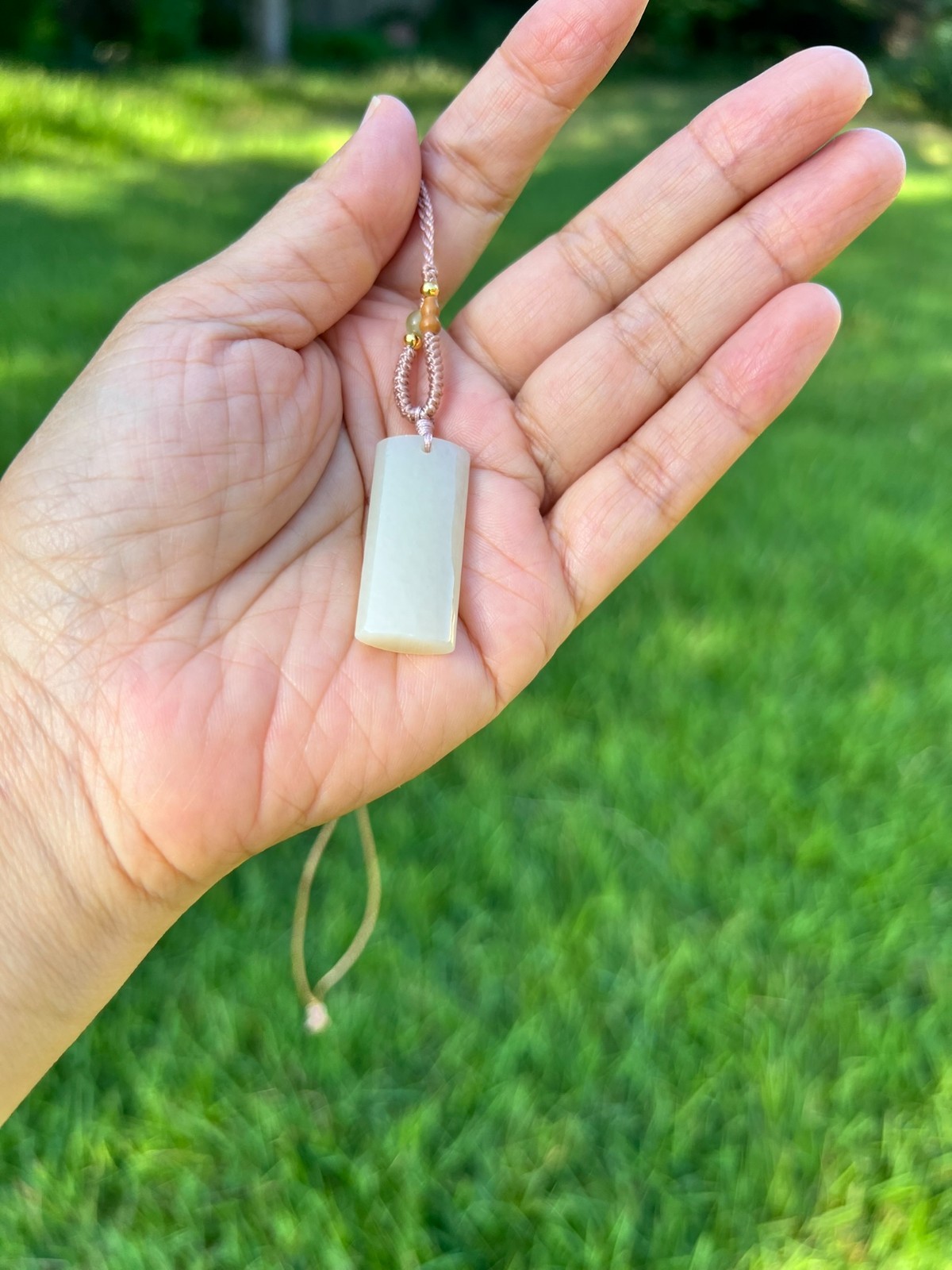Beautiful Light Green 100% Natural Nephrite Pendant H142 1
