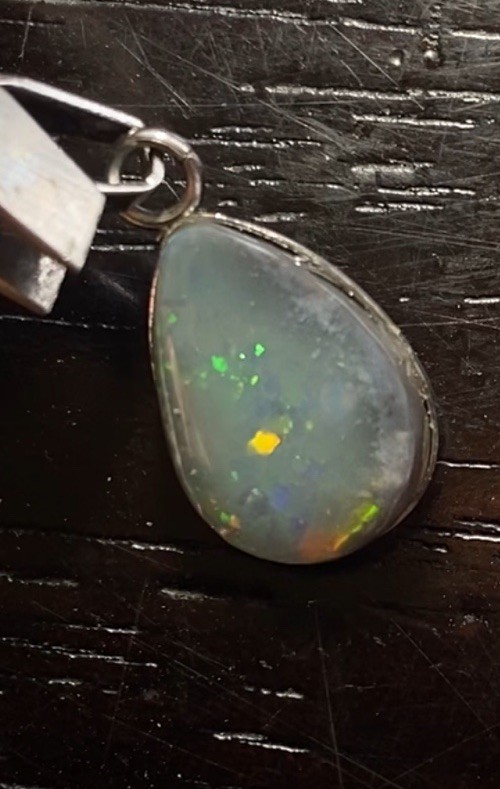 Solid Mintabie White Opal Pendant 14mmx10mm (video)