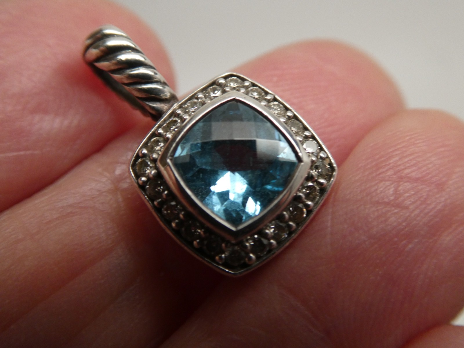 DAVID YURMAN ALBION 11mm Blue Topaz & Diamond Sterling Silver 925 Pendant