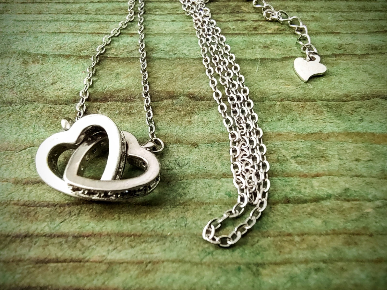 Lovely & Fancy 2 interlocked Hearts with White Clear Stones Choker ~925 Sterling