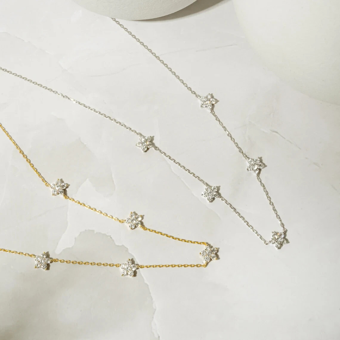 Minimalist 1Ct Round Cut Natural Diamond Flower Station Necklace 14k Yellow Gold