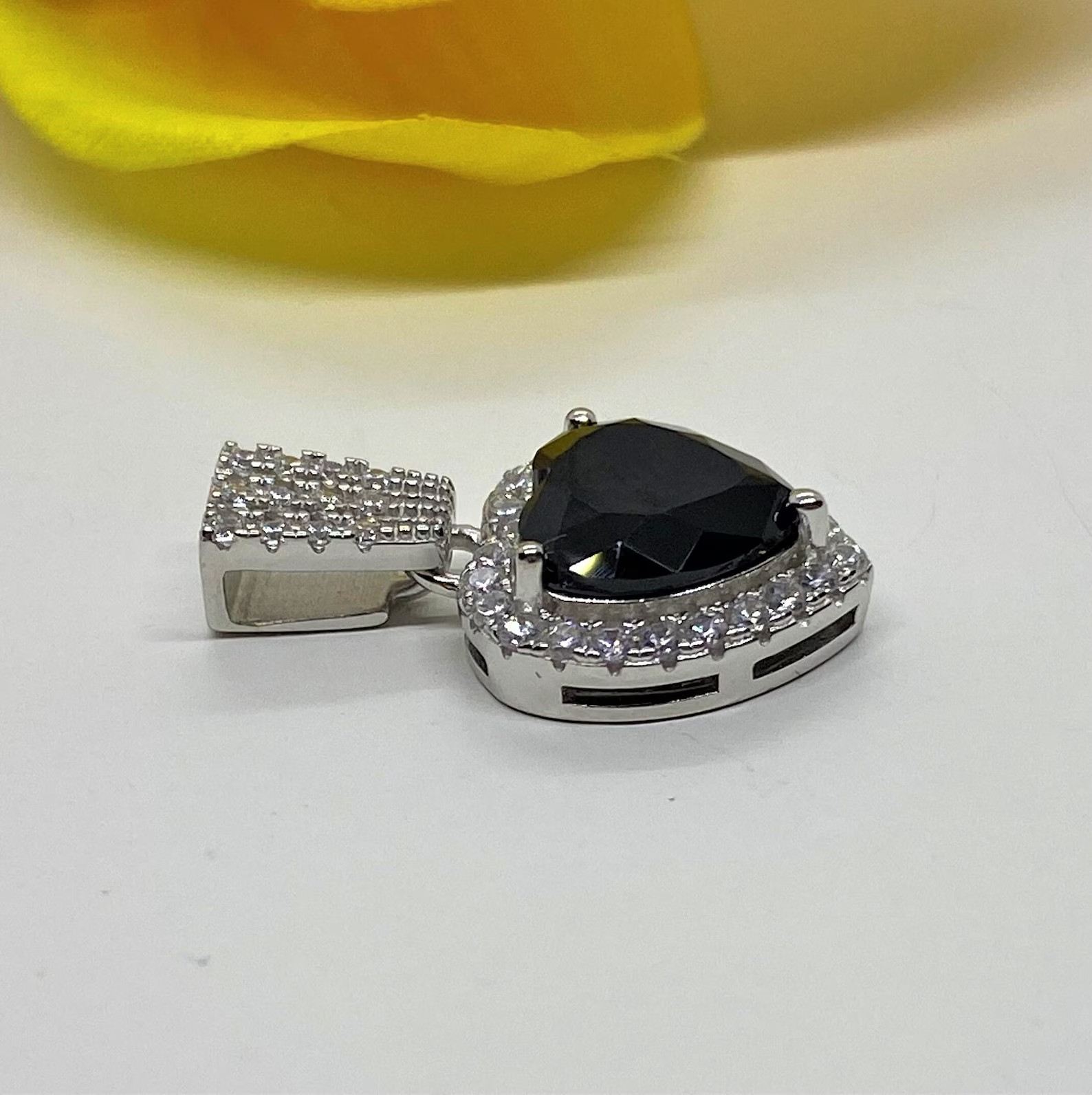 3.50 Ct Heart Cut Natural Sapphire Diamond Gorgeous Pendant 14K White Gold