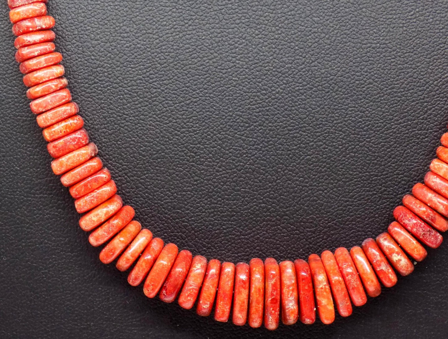 DTR Mine Finds By Jay King Coral Square Graduated Sterling Silver 925 Necklace.