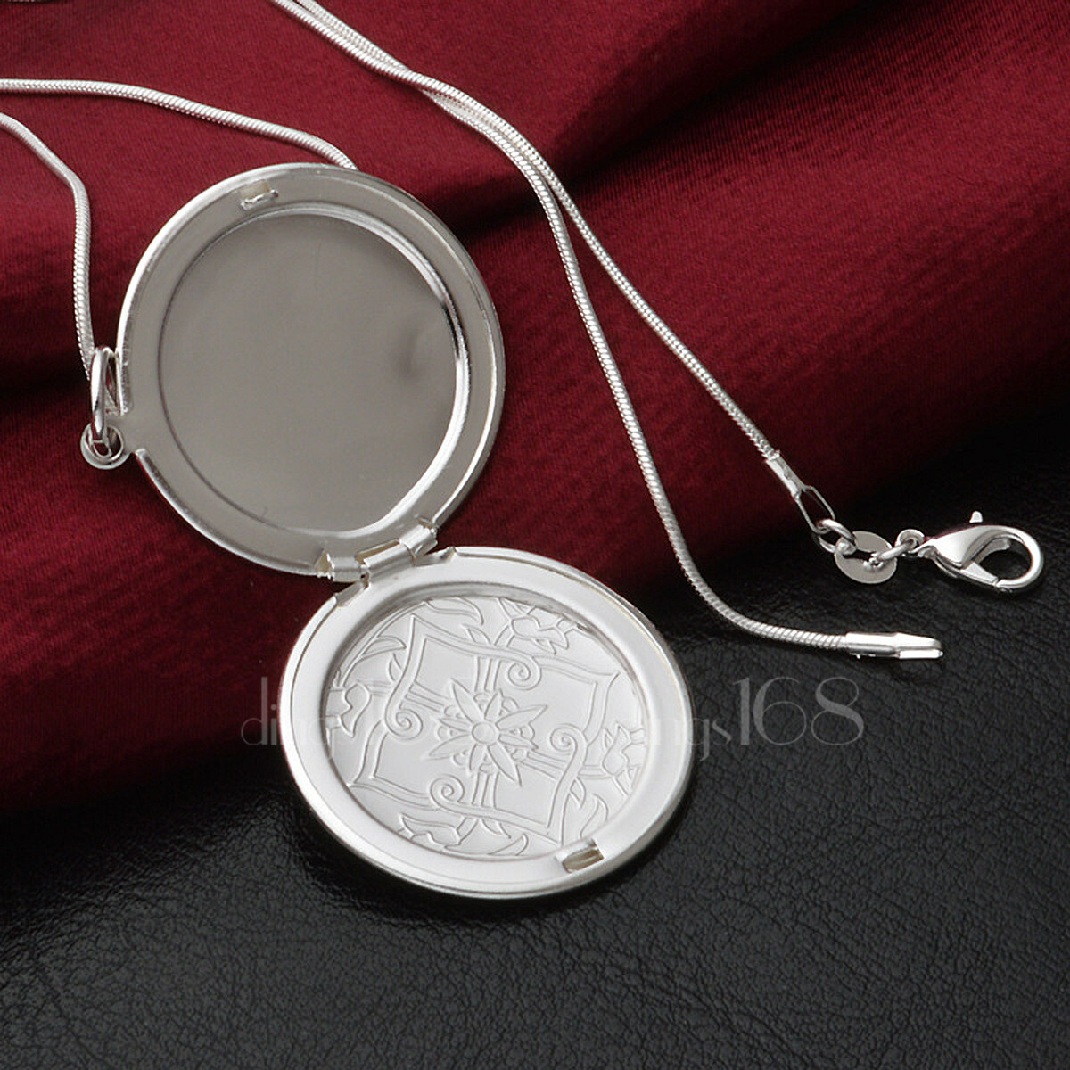 925 Sterling Silver Round Photo Locket Flower Pendant + Necklace Chain Set D704