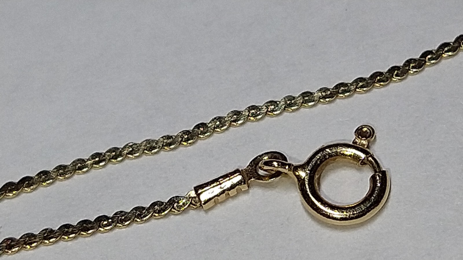 Solid 14k gold 0.85mm serpentine chain 1.29 grams – 18″