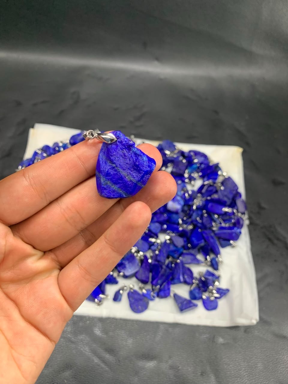 Top QualityNatural Raw Madani Blue Lapis Lazuli Necklace Pendants 200 picecs