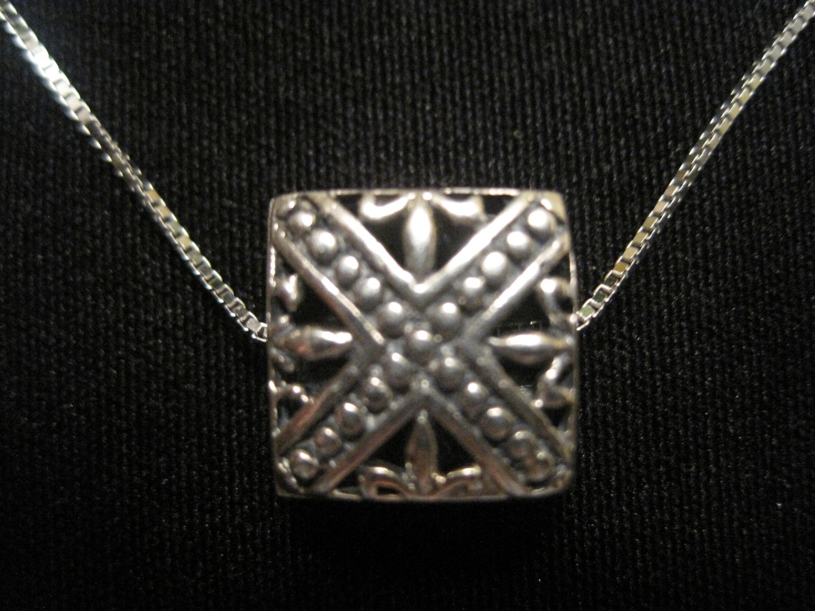 925 Sterling Silver Reversible Cross Necklace 16″ ~Weighs 5.47 Grams