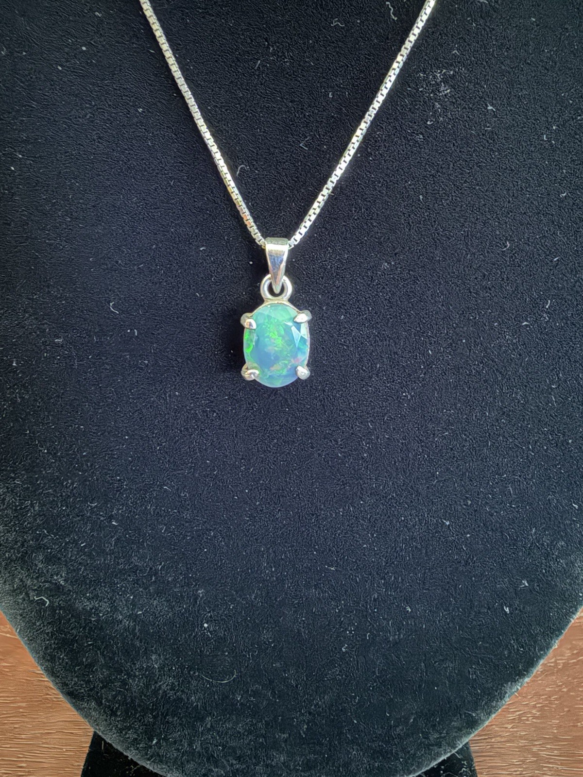 925 Sterling Silver Natural Black Australia Opal Pendant Necklace 15.75”