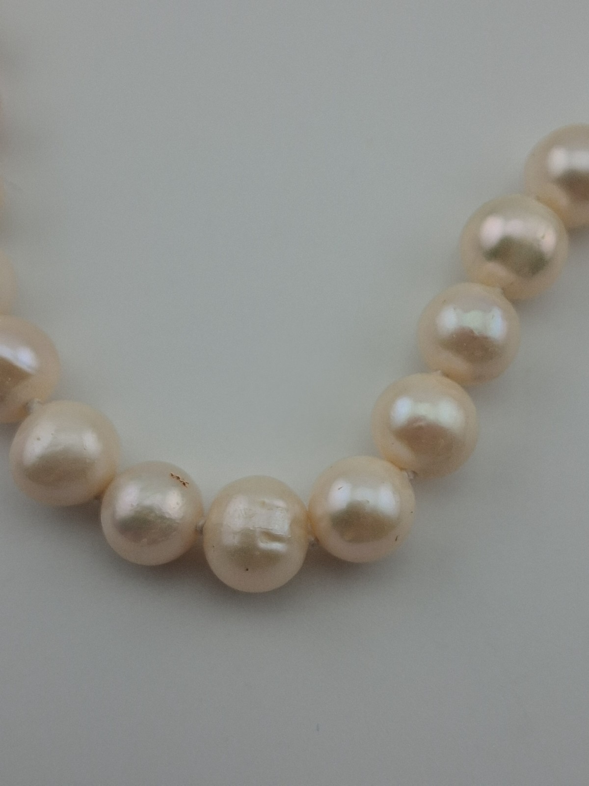 18″ Vintage Hand Knotted Cultured Pearl Bead Necklace 14K G.F. Clasp