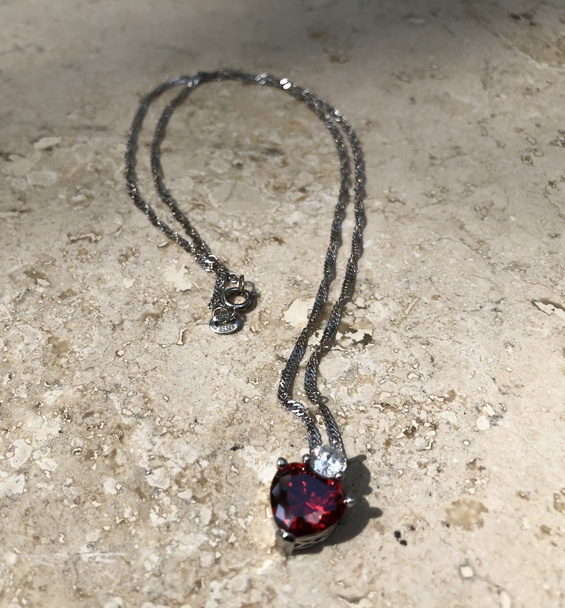 ❤️✨925 STERLING SILVER Red Ruby Garnet Color HEART Pendant Necklace TWIST CHAIN