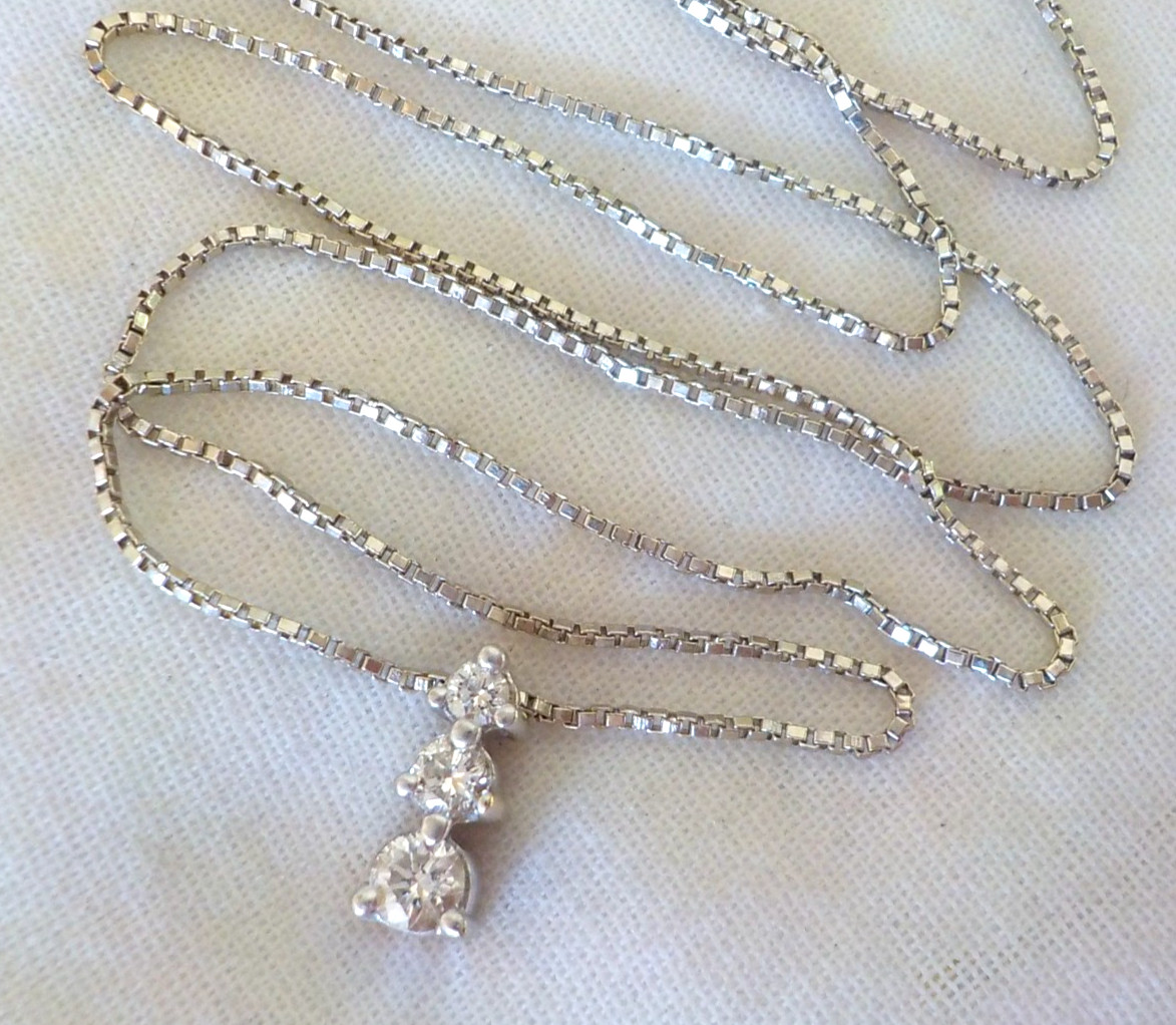 Petite 14K White Gold Three Stone Diamond Necklace – 2.70 gms, 15 in, 0.17 ctw
